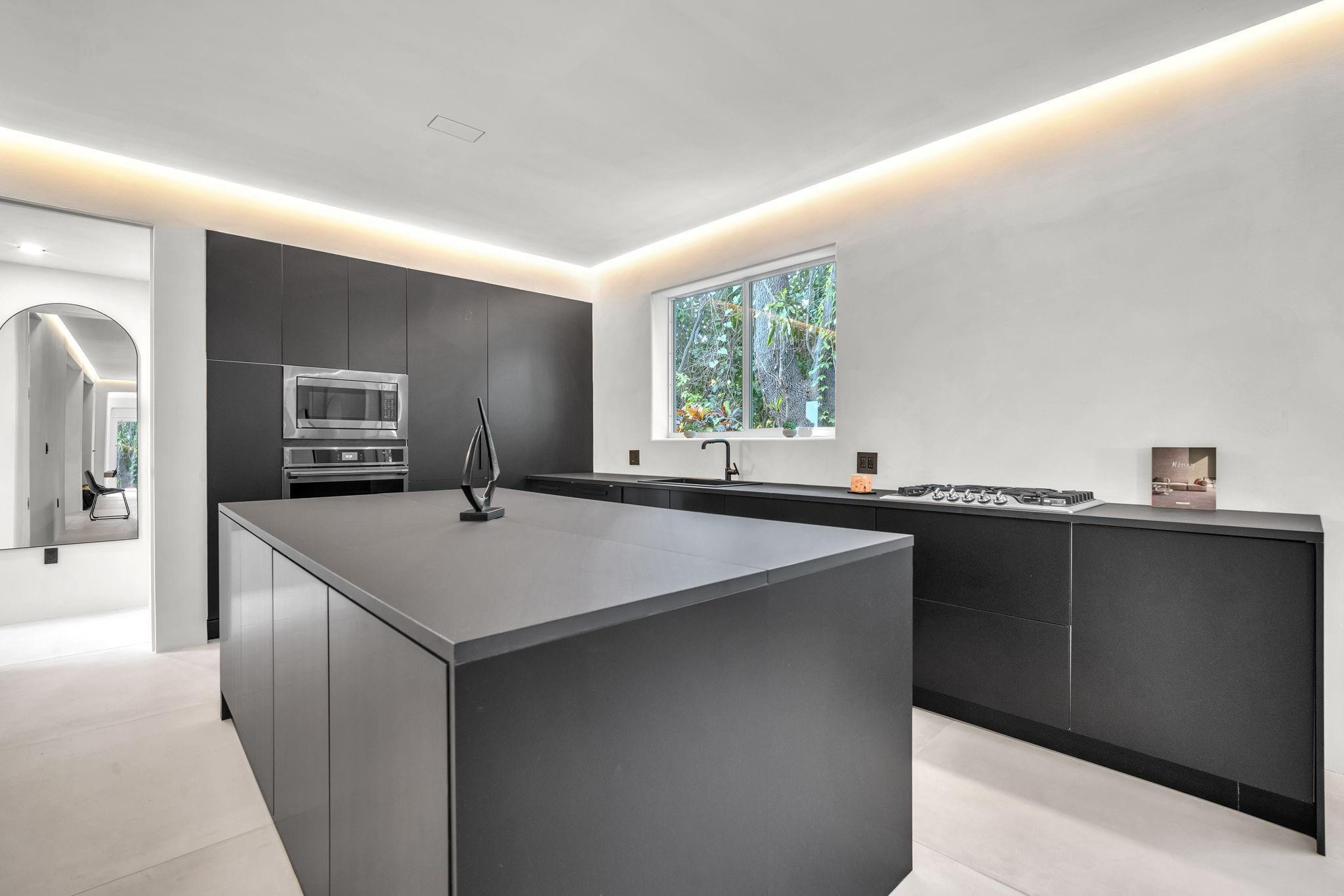 120 NE 25th, Miami FL 33137