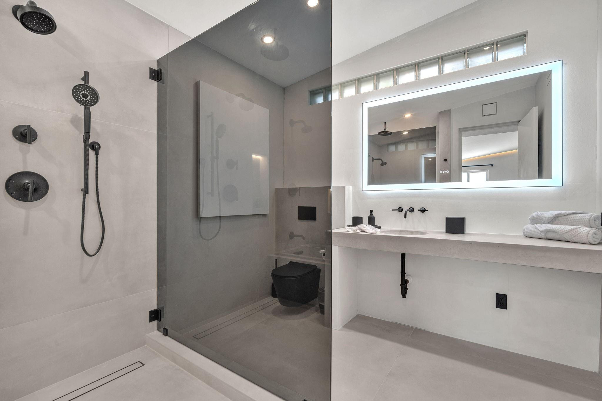 120 NE 25th, Miami FL 33137
