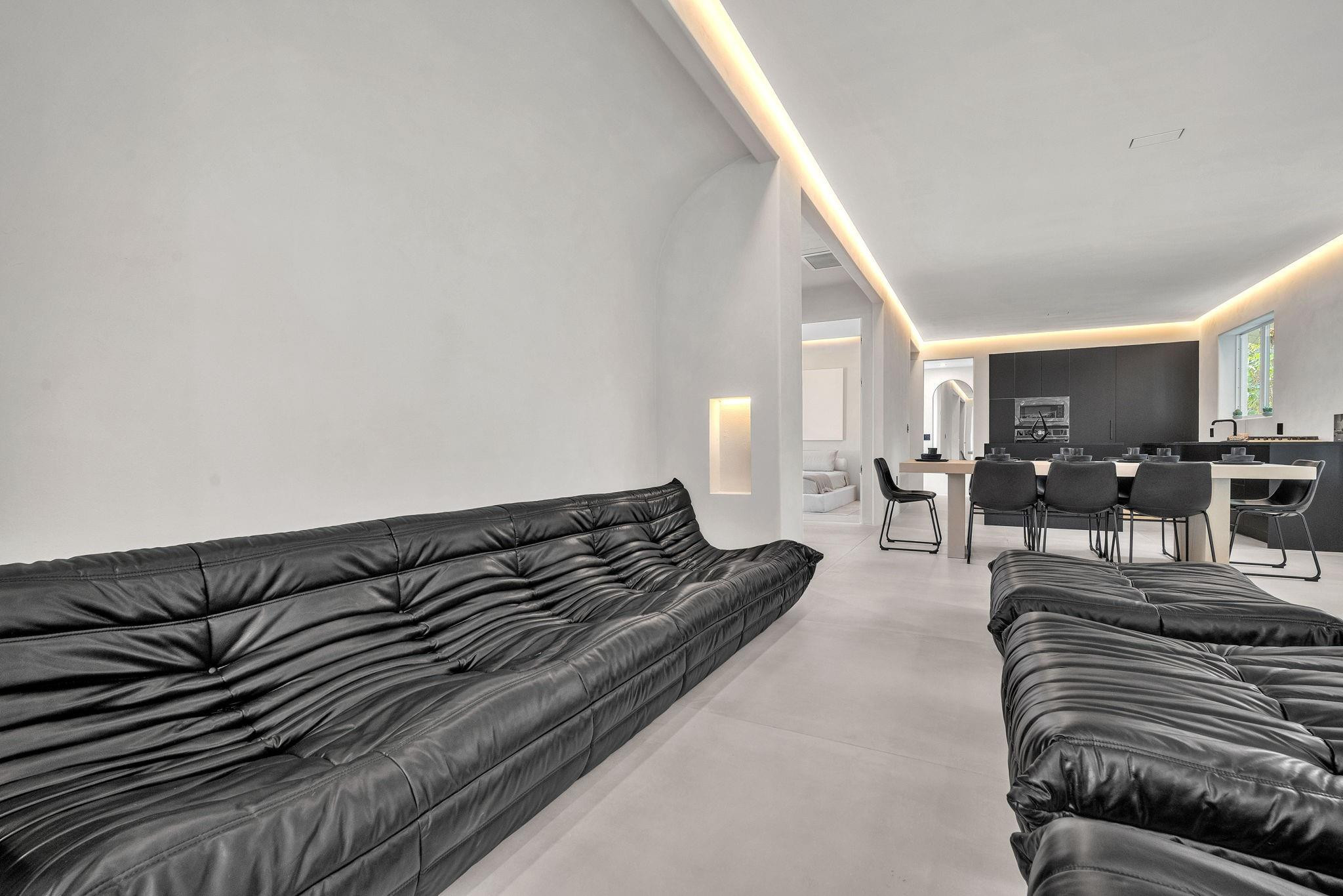 120 NE 25th, Miami FL 33137