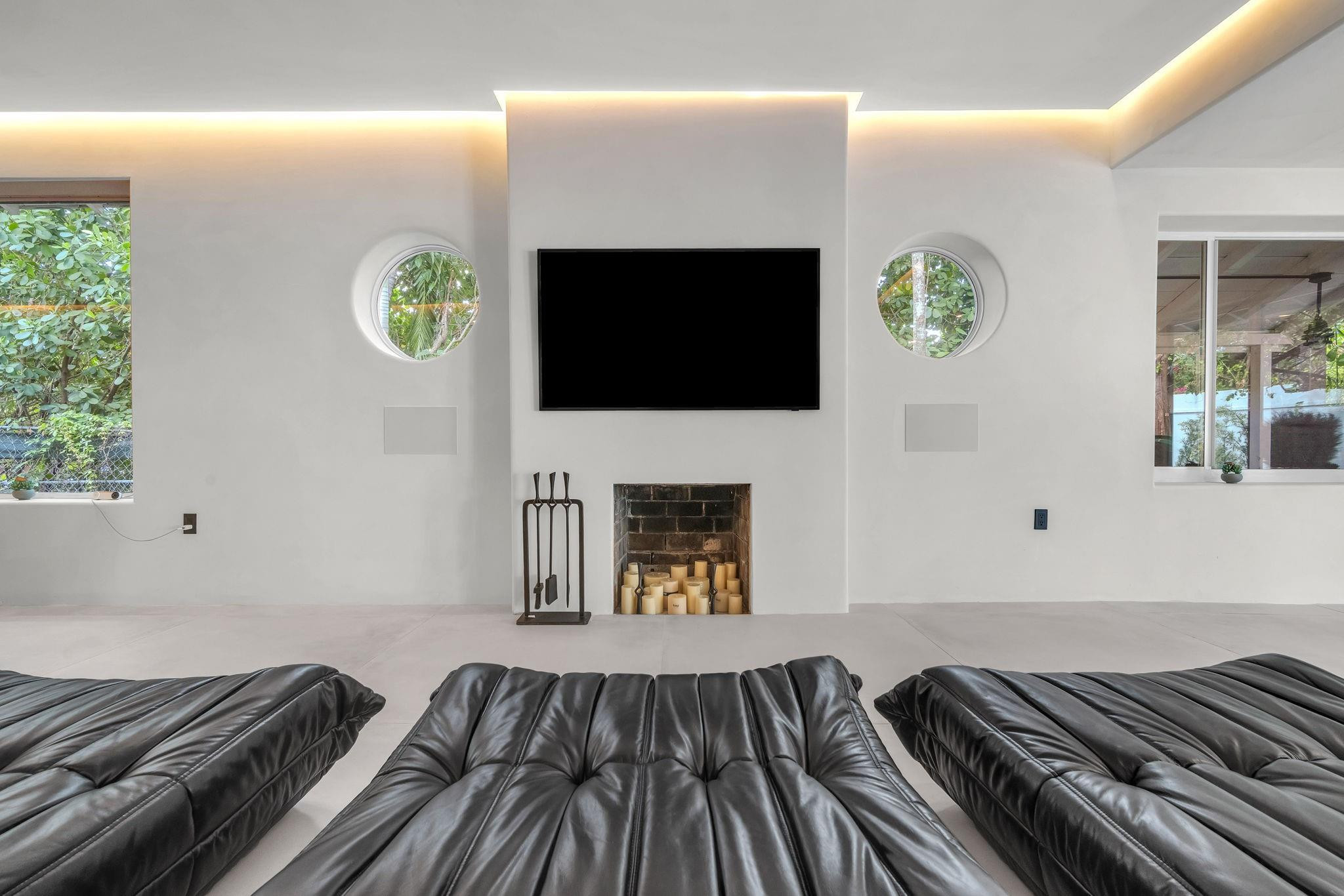 120 NE 25th, Miami FL 33137
