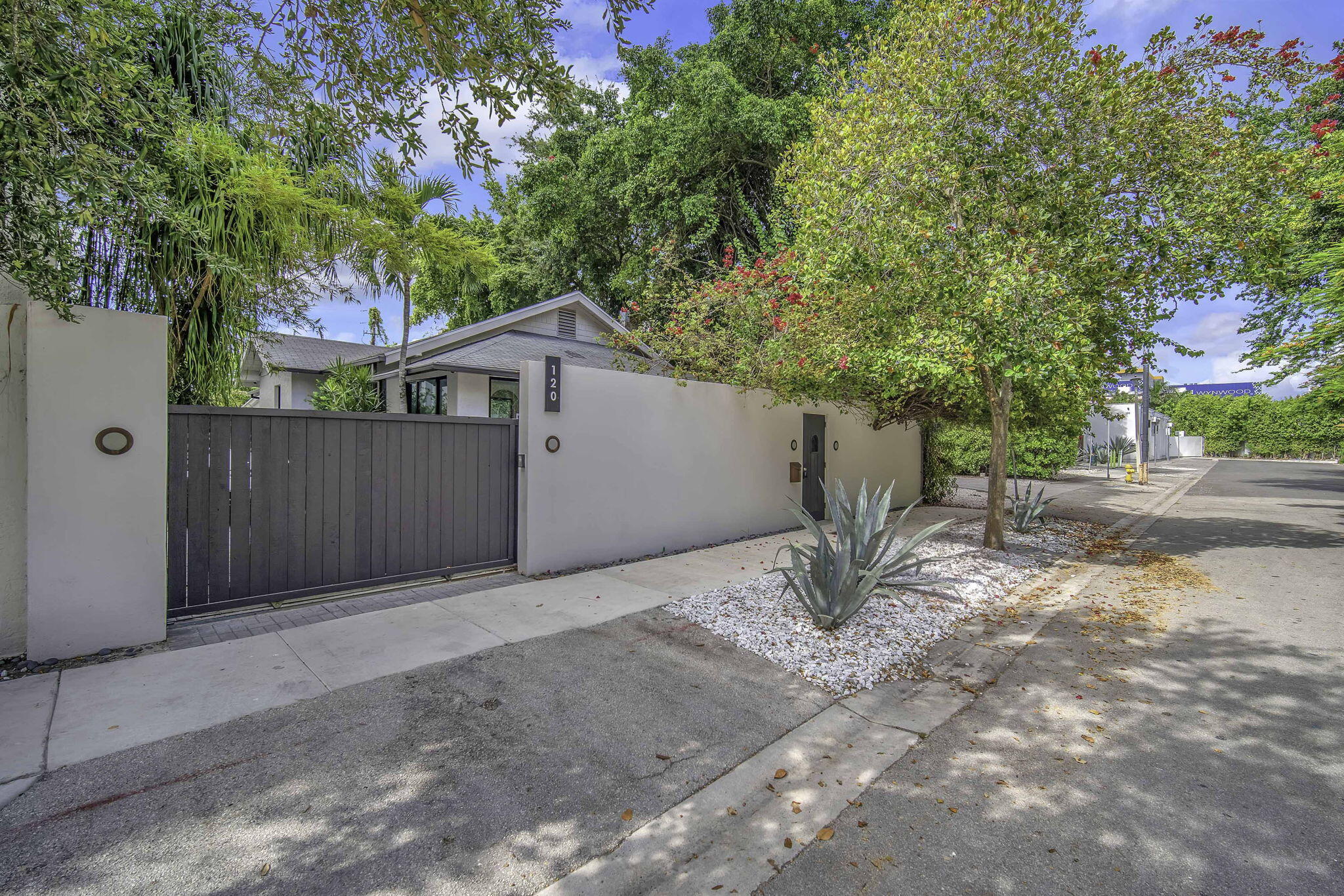 120 NE 25th, Miami FL 33137
