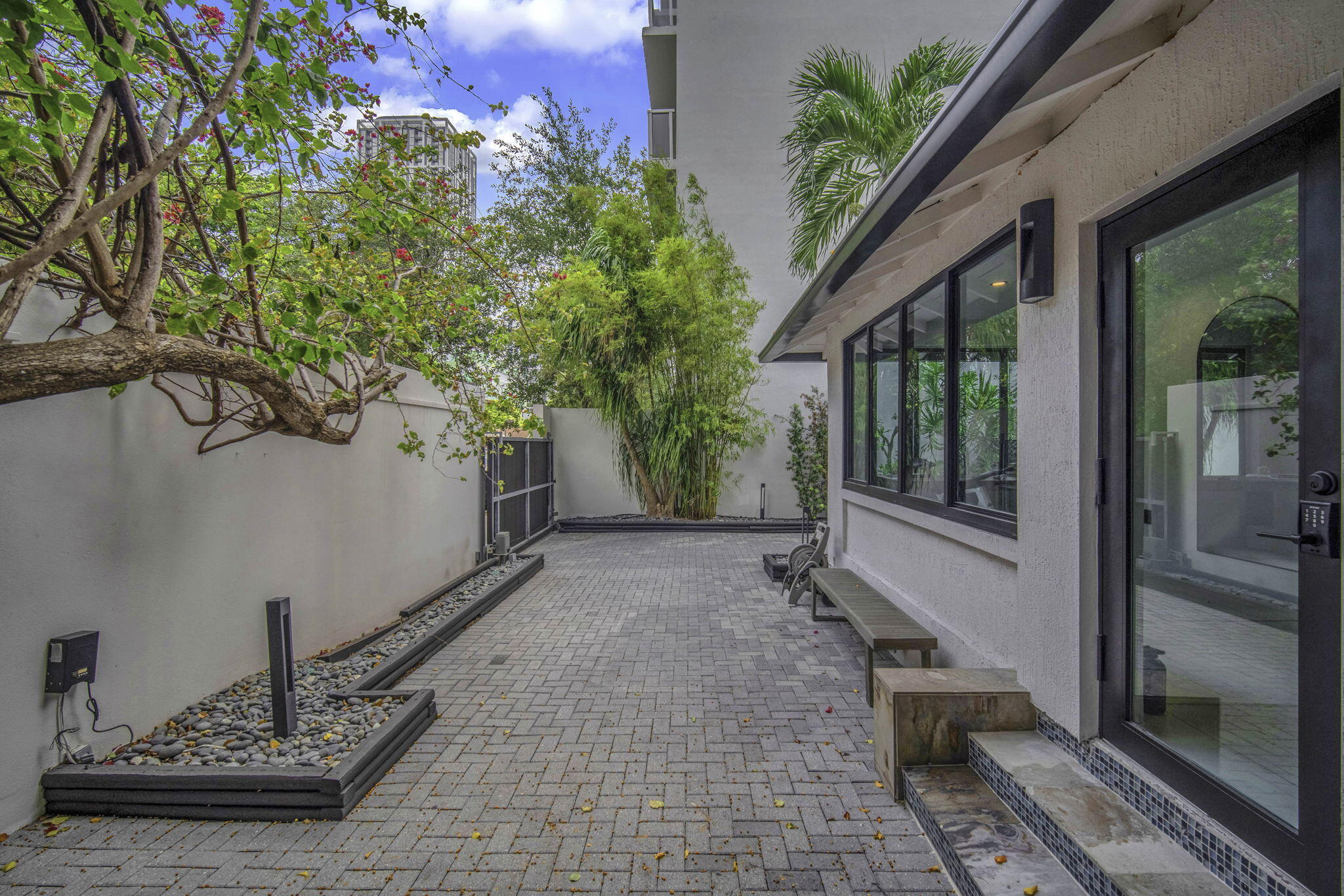 120 NE 25th, Miami FL 33137