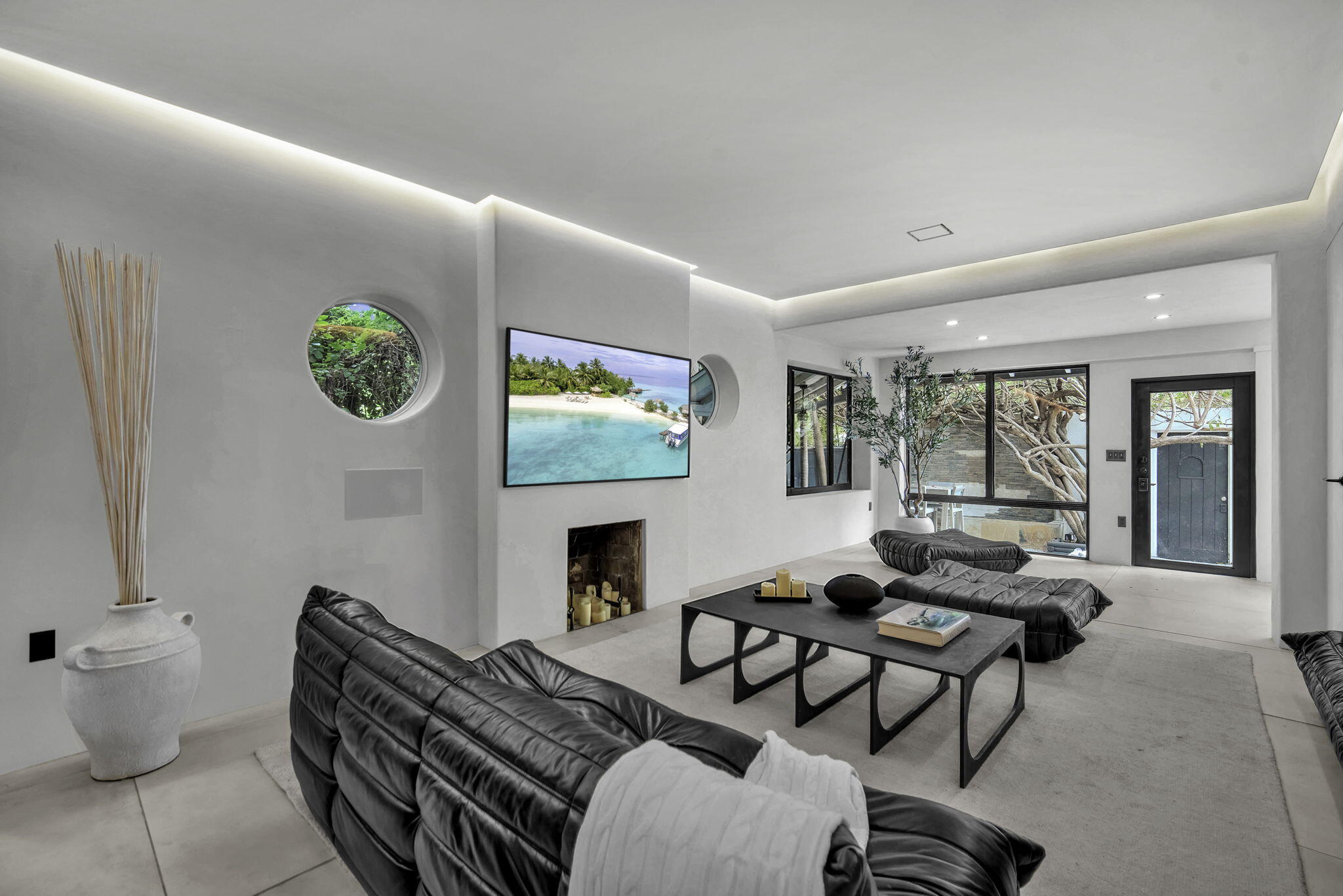 120 NE 25th, Miami FL 33137
