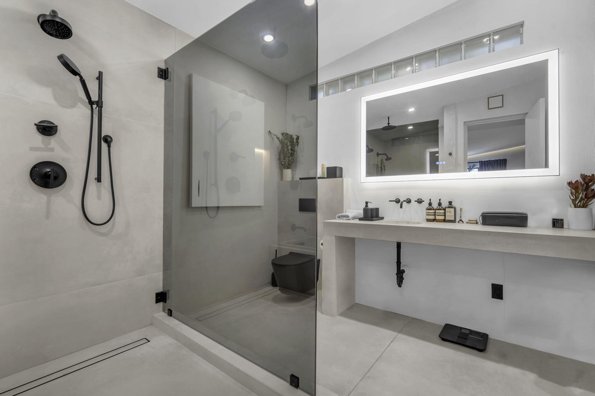 120 NE 25th, Miami FL 33137