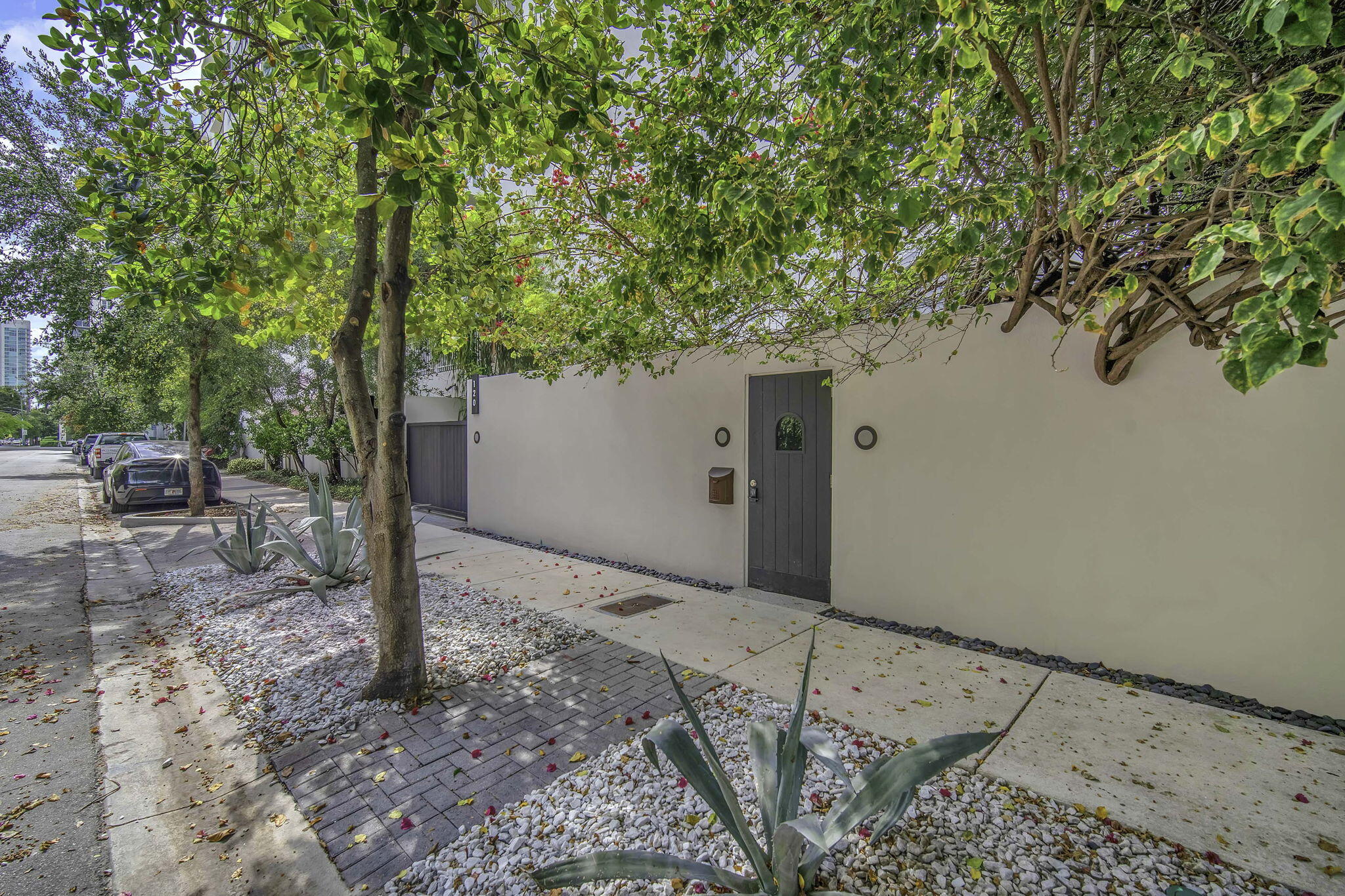 120 NE 25th, Miami FL 33137