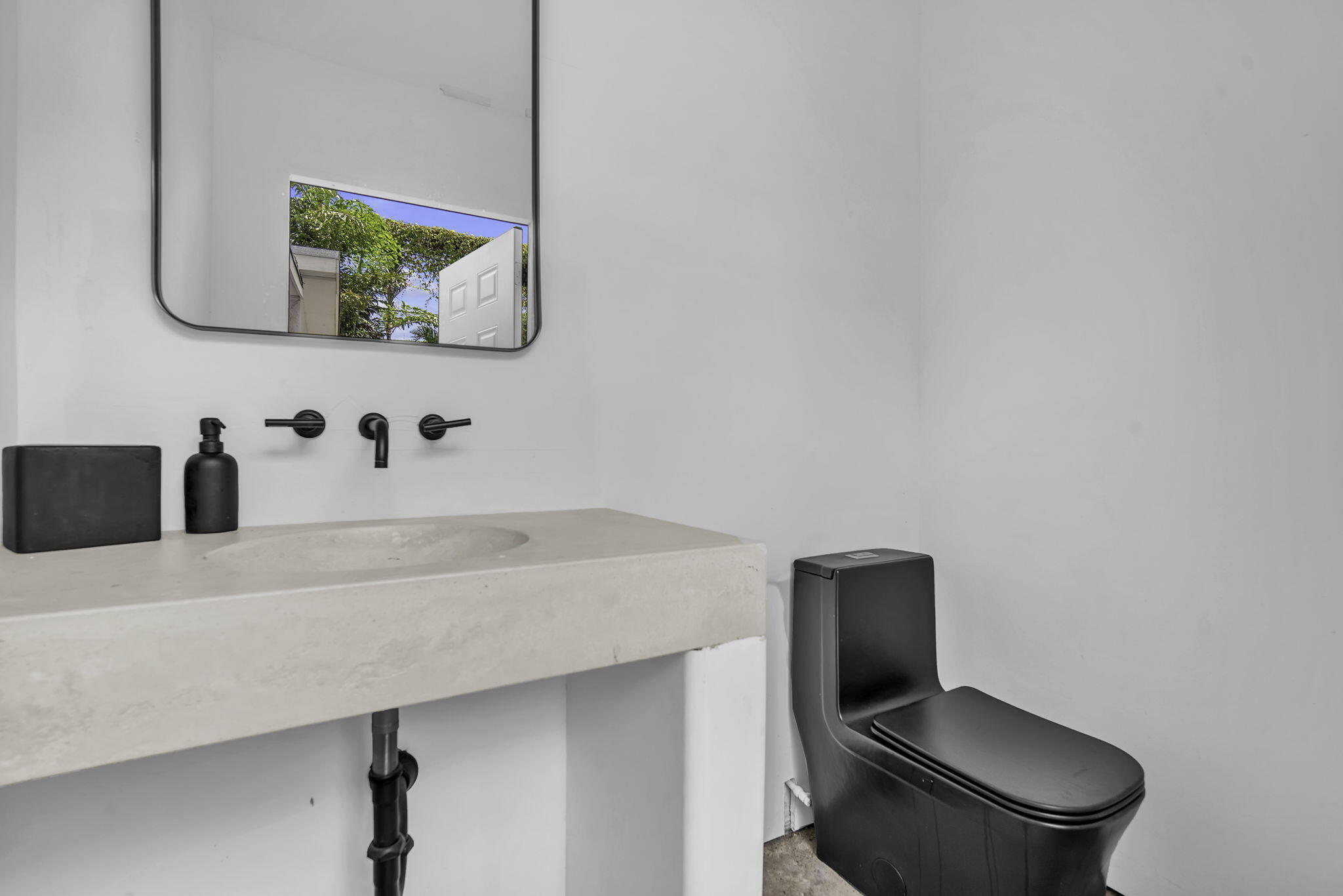 120 NE 25th, Miami FL 33137