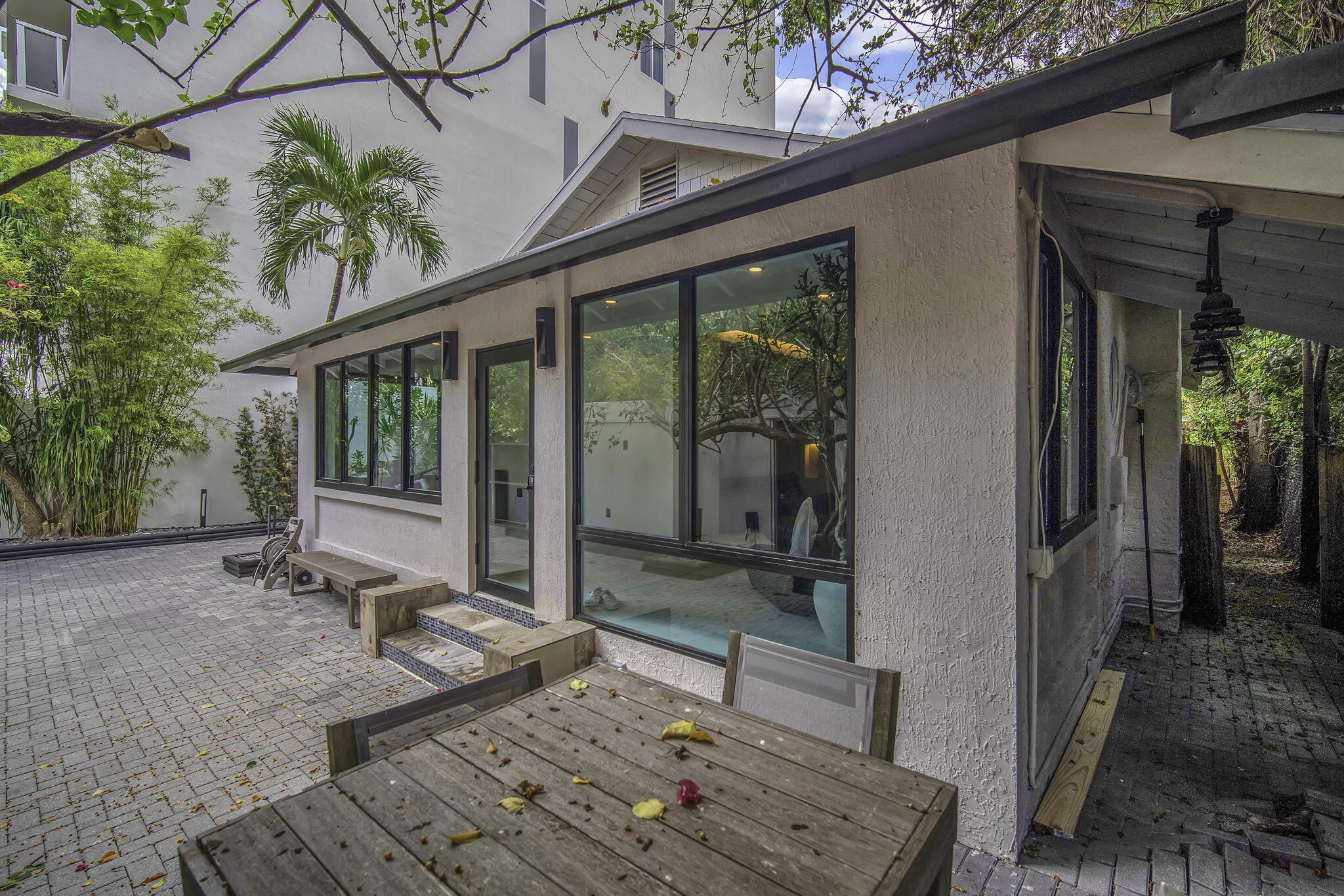 120 NE 25th, Miami FL 33137