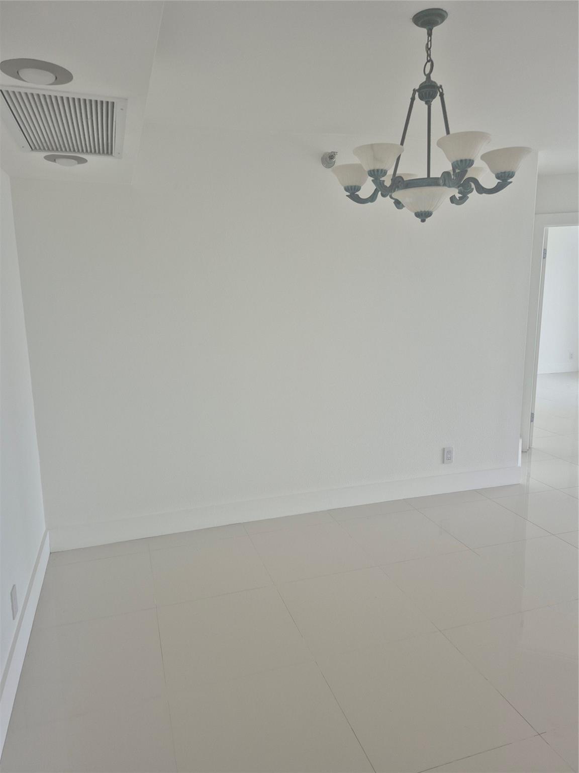 3600 Mystic Pointe Dr #811, Aventura FL 33180