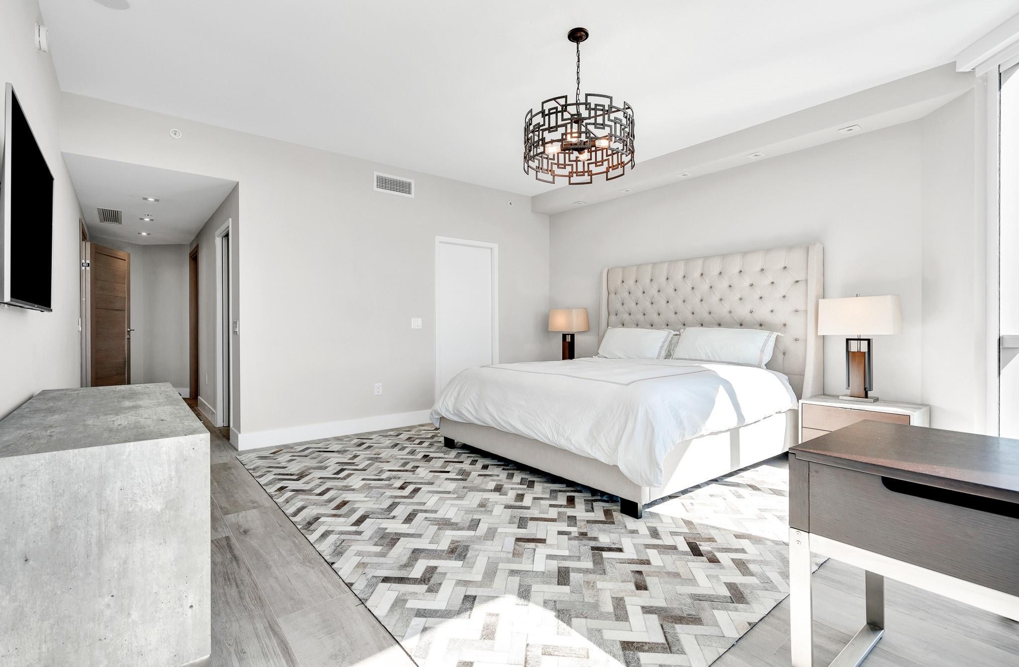 17111 Biscayne #1702, North Miami Beach FL 33160