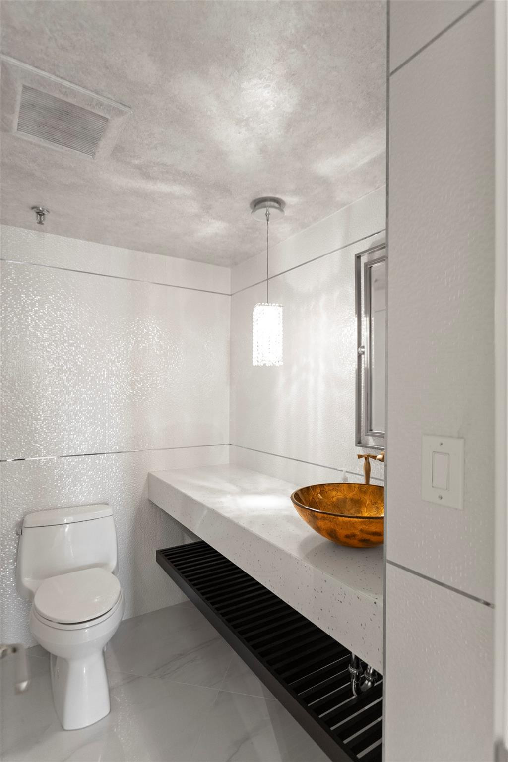 2917 S Ocean #501, Highland Beach FL 33487