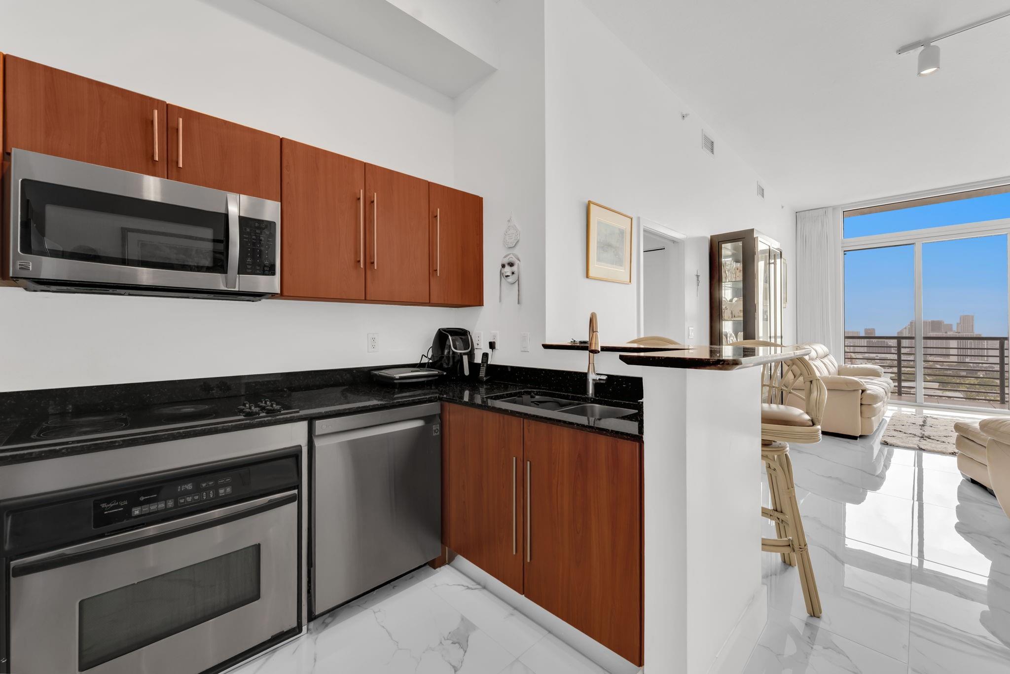 325 S Biscayne Blvd #UPH-14, Miami FL 33131