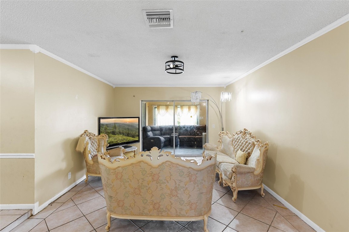 970 SW 67th, North Lauderdale FL 33068
