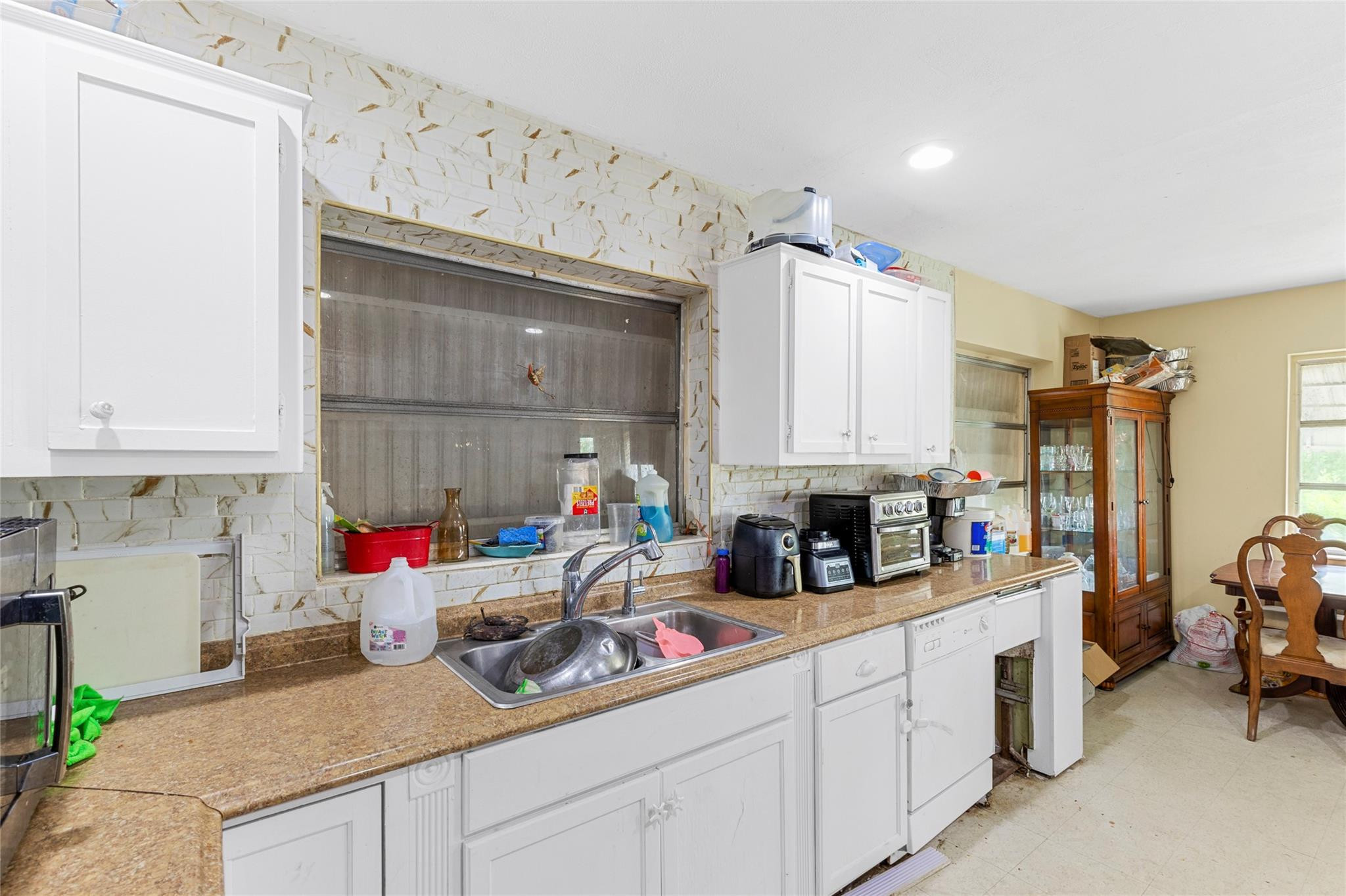 970 SW 67th, North Lauderdale FL 33068