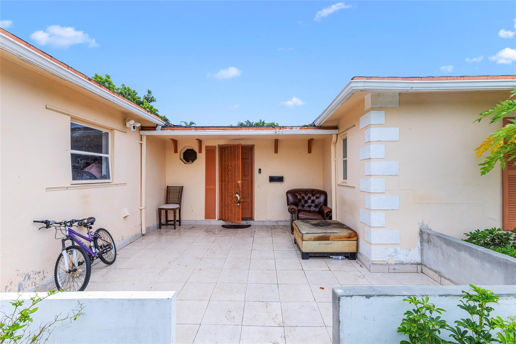 970 SW 67th, North Lauderdale FL 33068