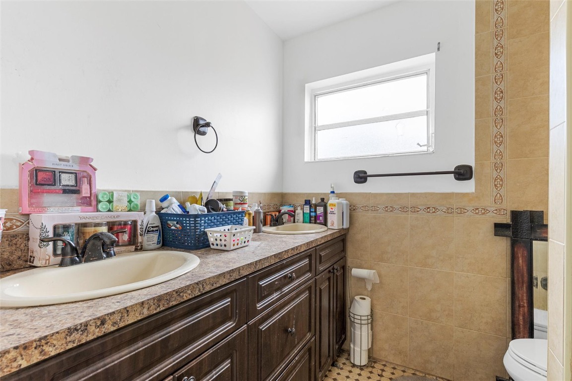 970 SW 67th, North Lauderdale FL 33068