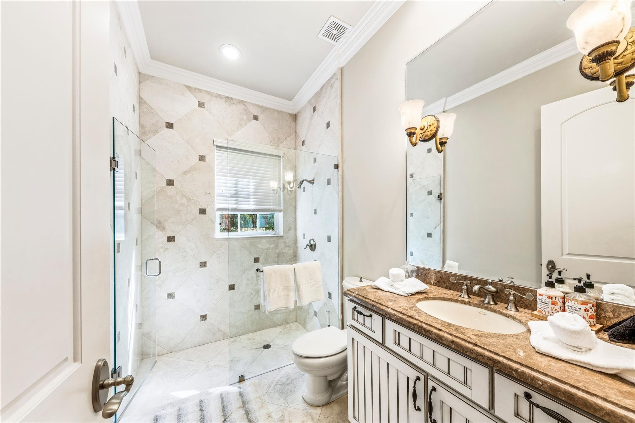 7 Pelican, Fort Lauderdale FL 33301