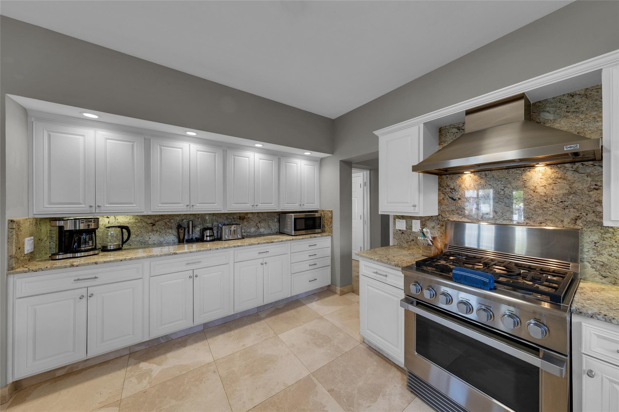 616 Riviera Isle, Fort Lauderdale FL 33308