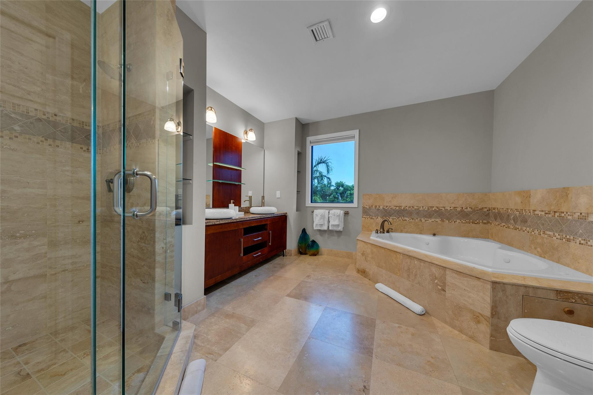 616 Riviera Isle, Fort Lauderdale FL 33308