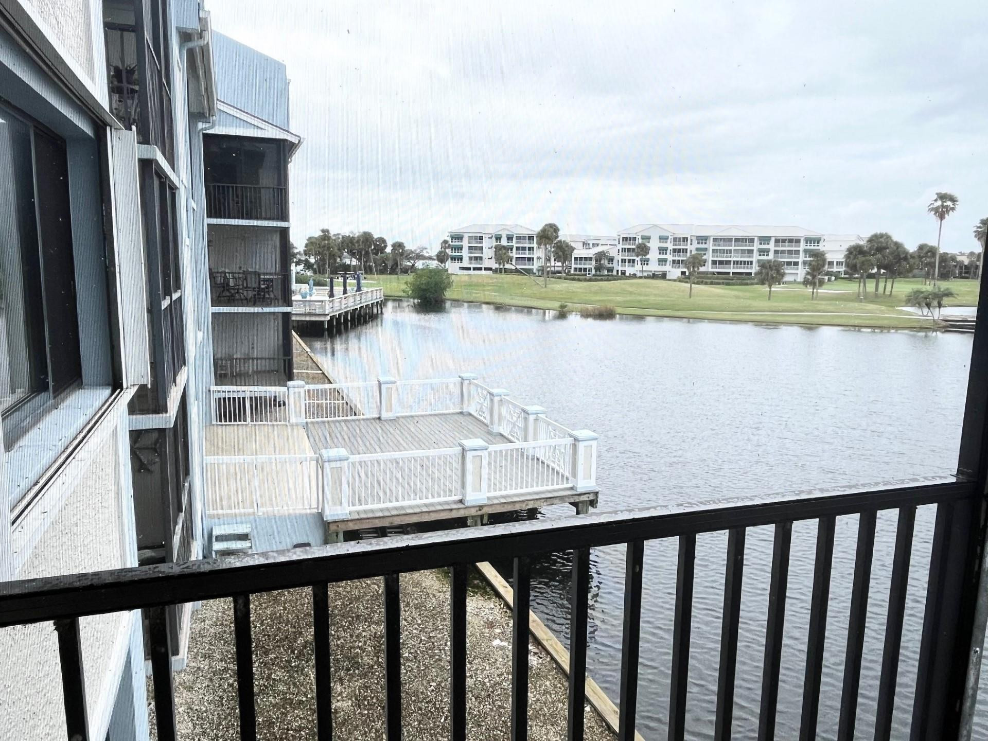 40 NE Plantation #208, Stuart FL 34996