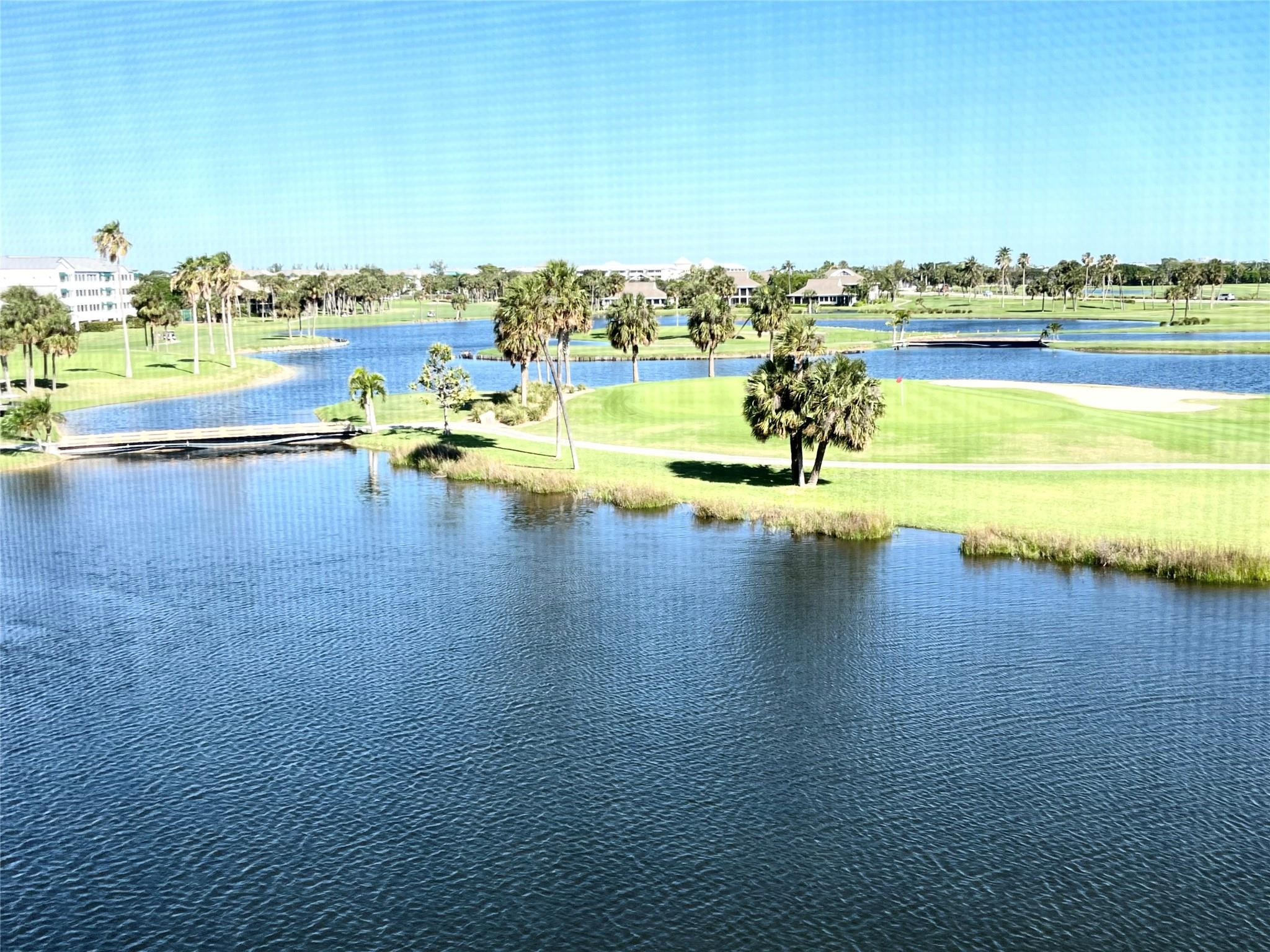 40 NE Plantation #208, Stuart FL 34996