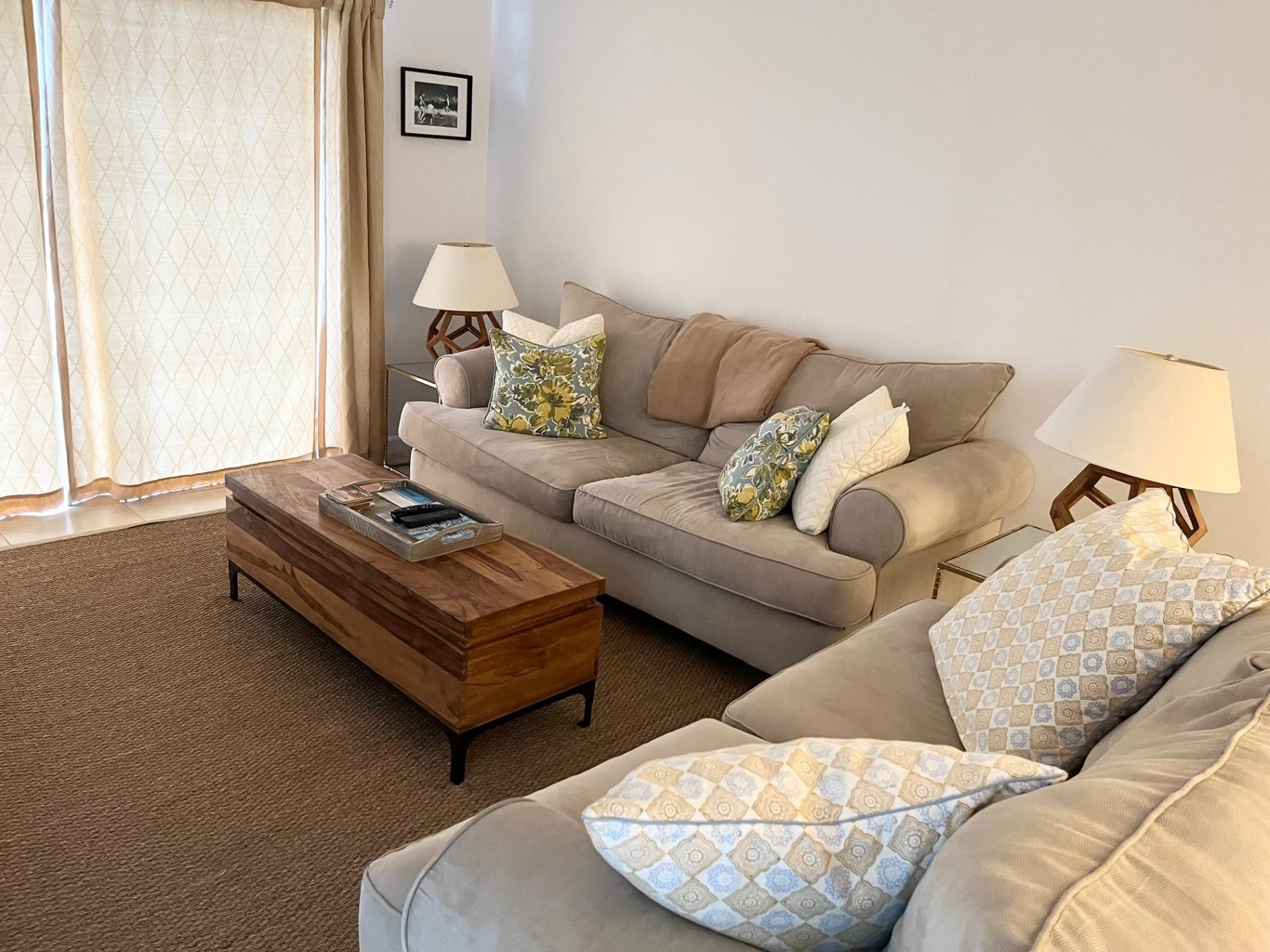 40 NE Plantation #208, Stuart FL 34996