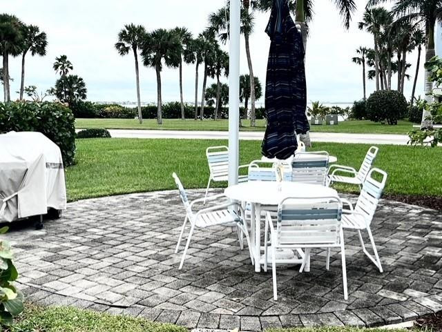 40 NE Plantation #208, Stuart FL 34996