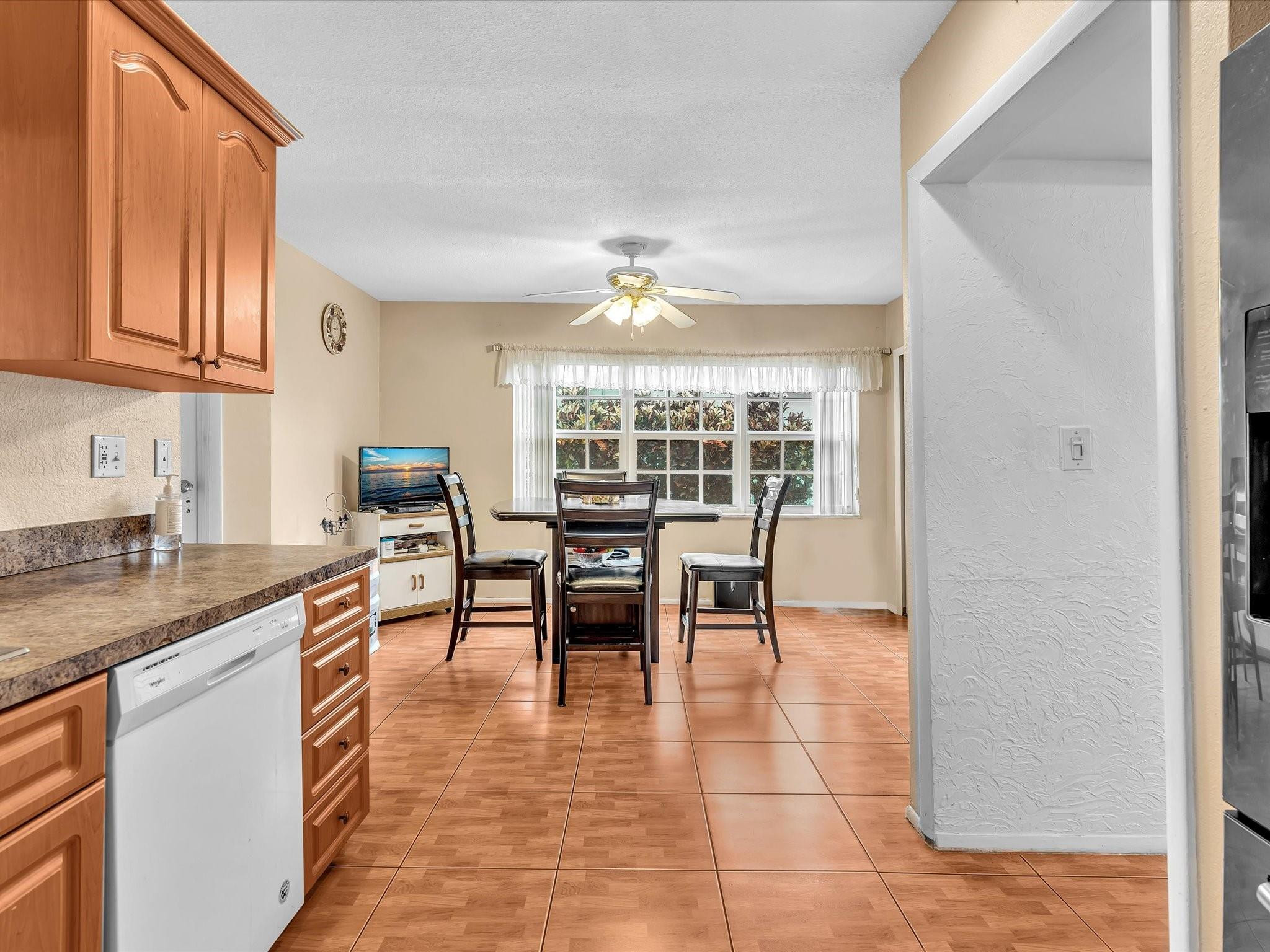 4220 NW 49th, Lauderdale Lakes FL 33319