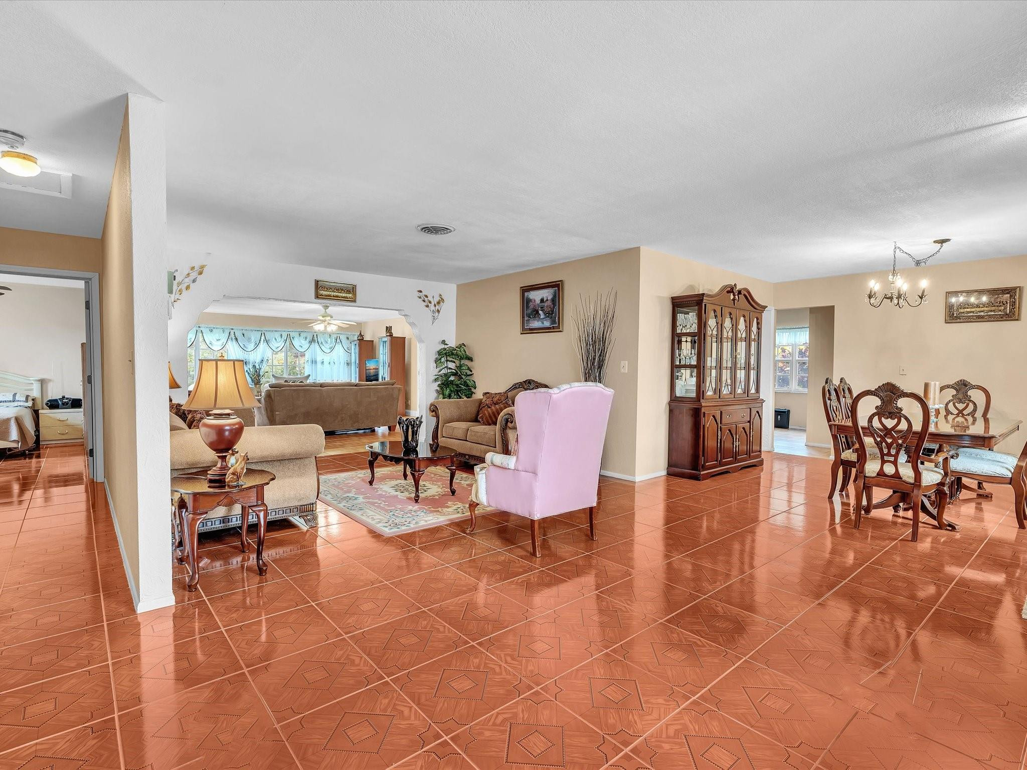4220 NW 49th, Lauderdale Lakes FL 33319