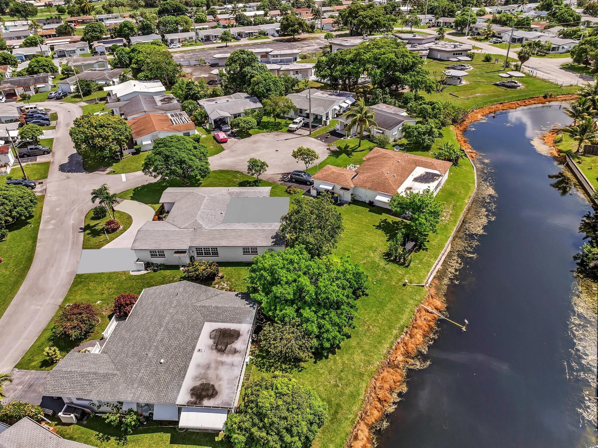 4220 NW 49th, Lauderdale Lakes FL 33319