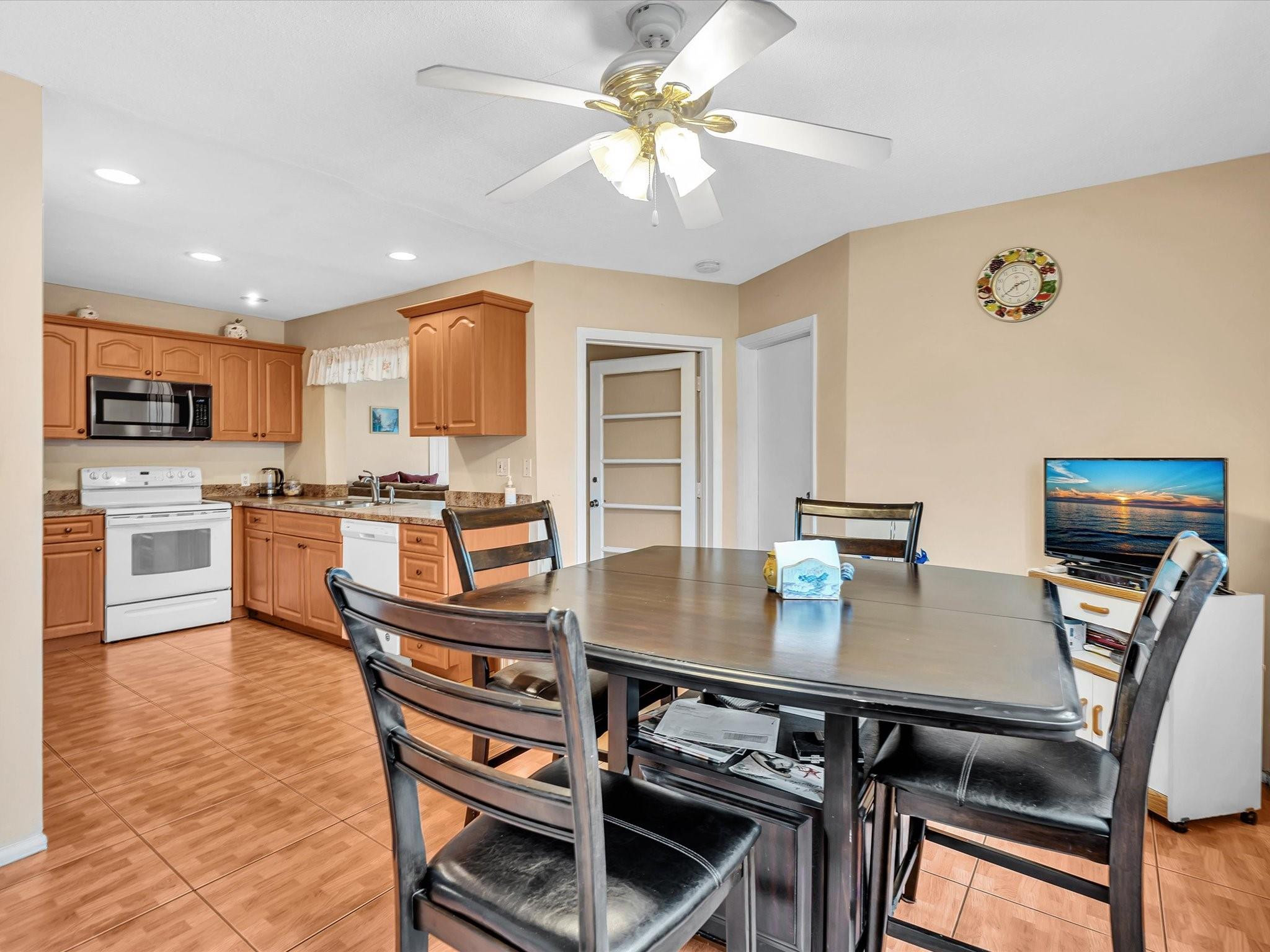 4220 NW 49th, Lauderdale Lakes FL 33319