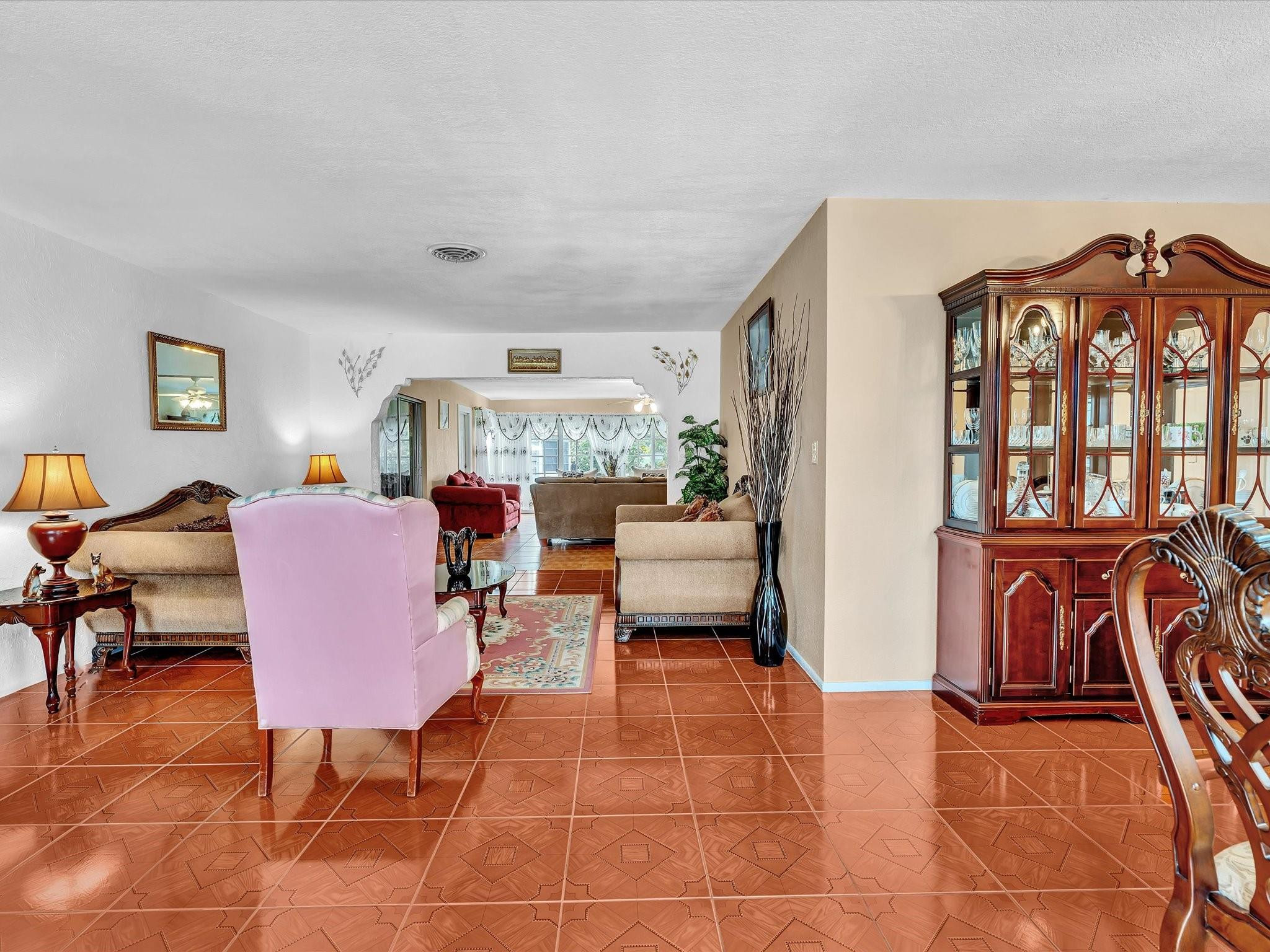 4220 NW 49th, Lauderdale Lakes FL 33319