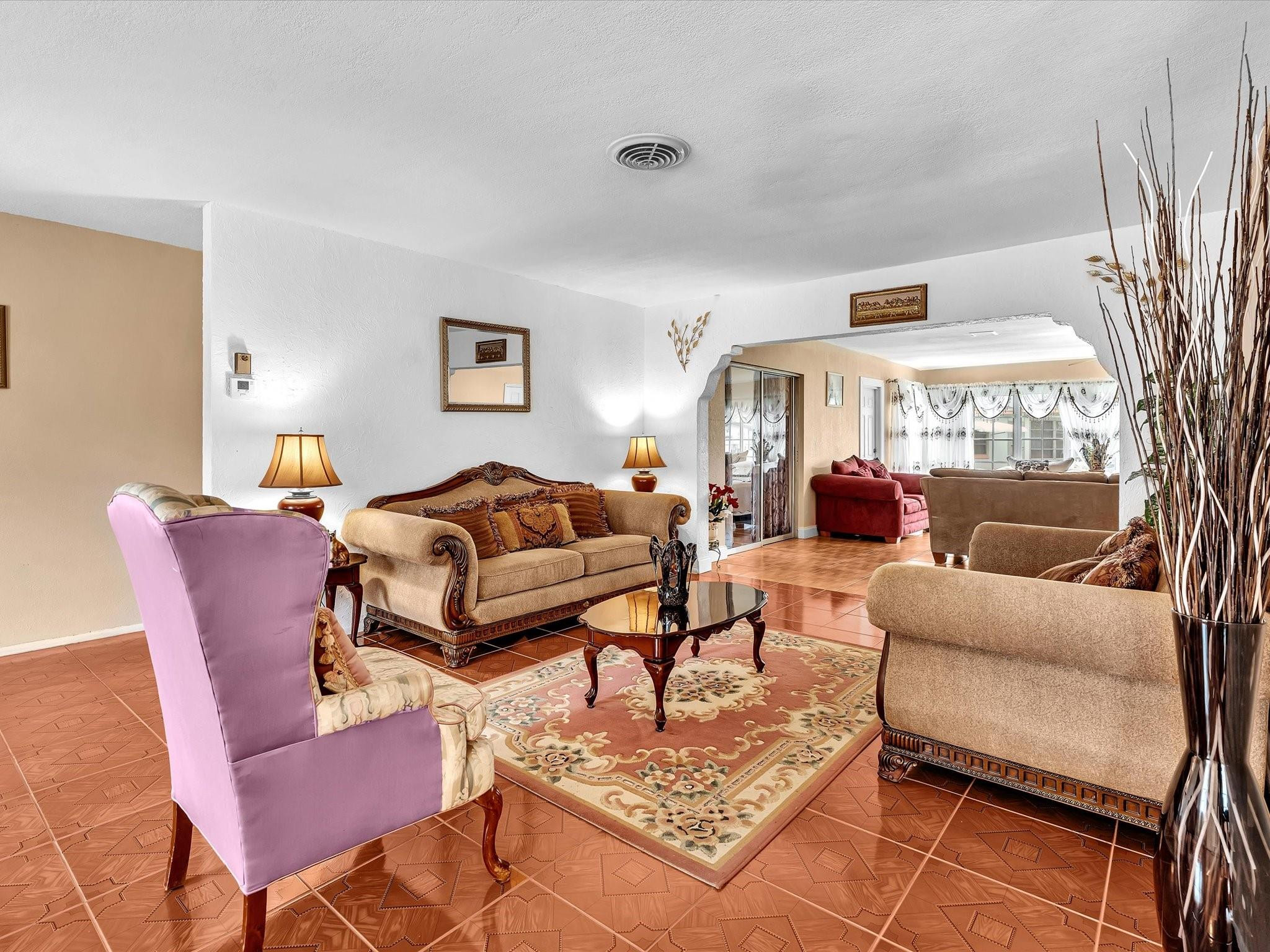 4220 NW 49th, Lauderdale Lakes FL 33319