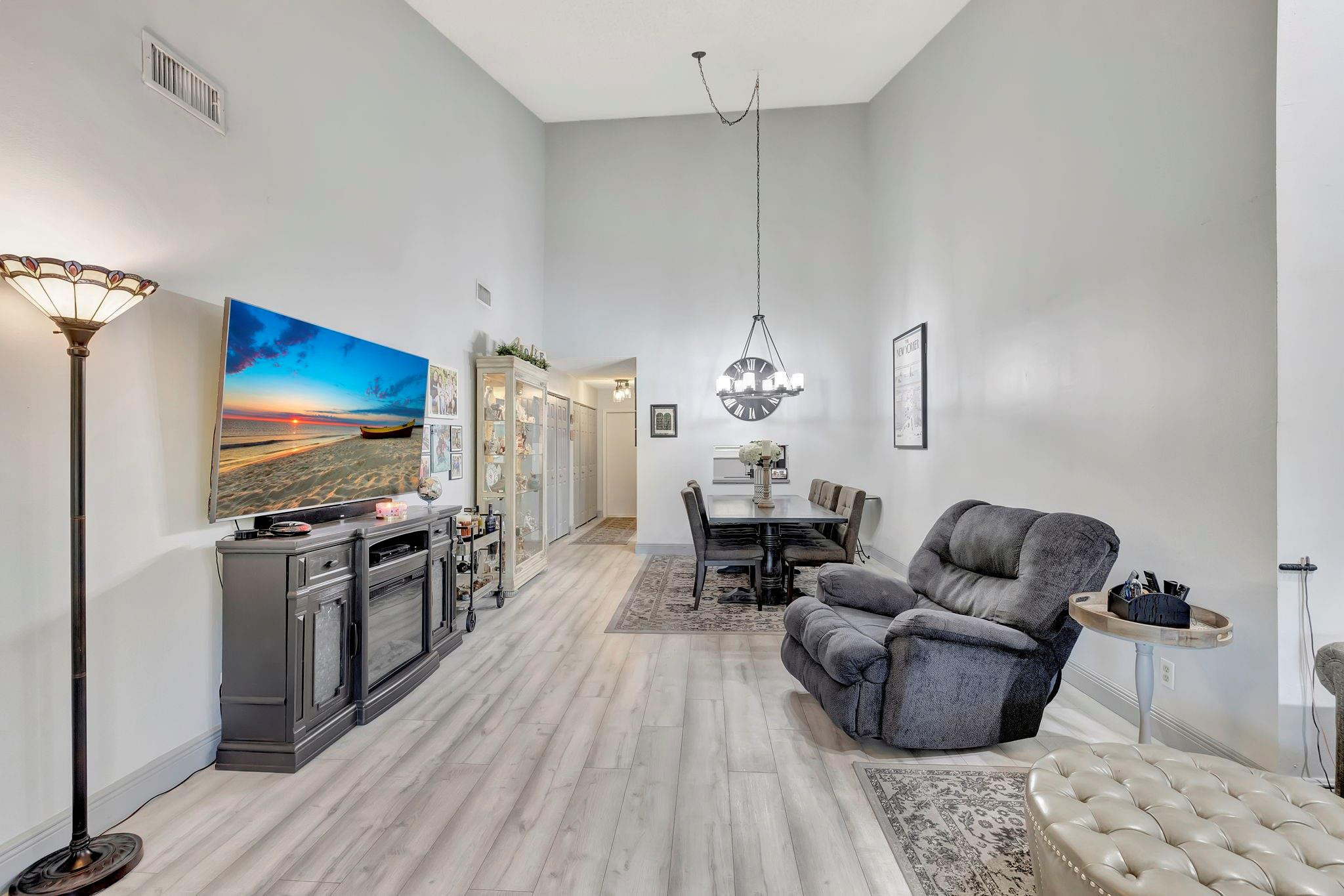 8799 Holly #202, Tamarac FL 33321