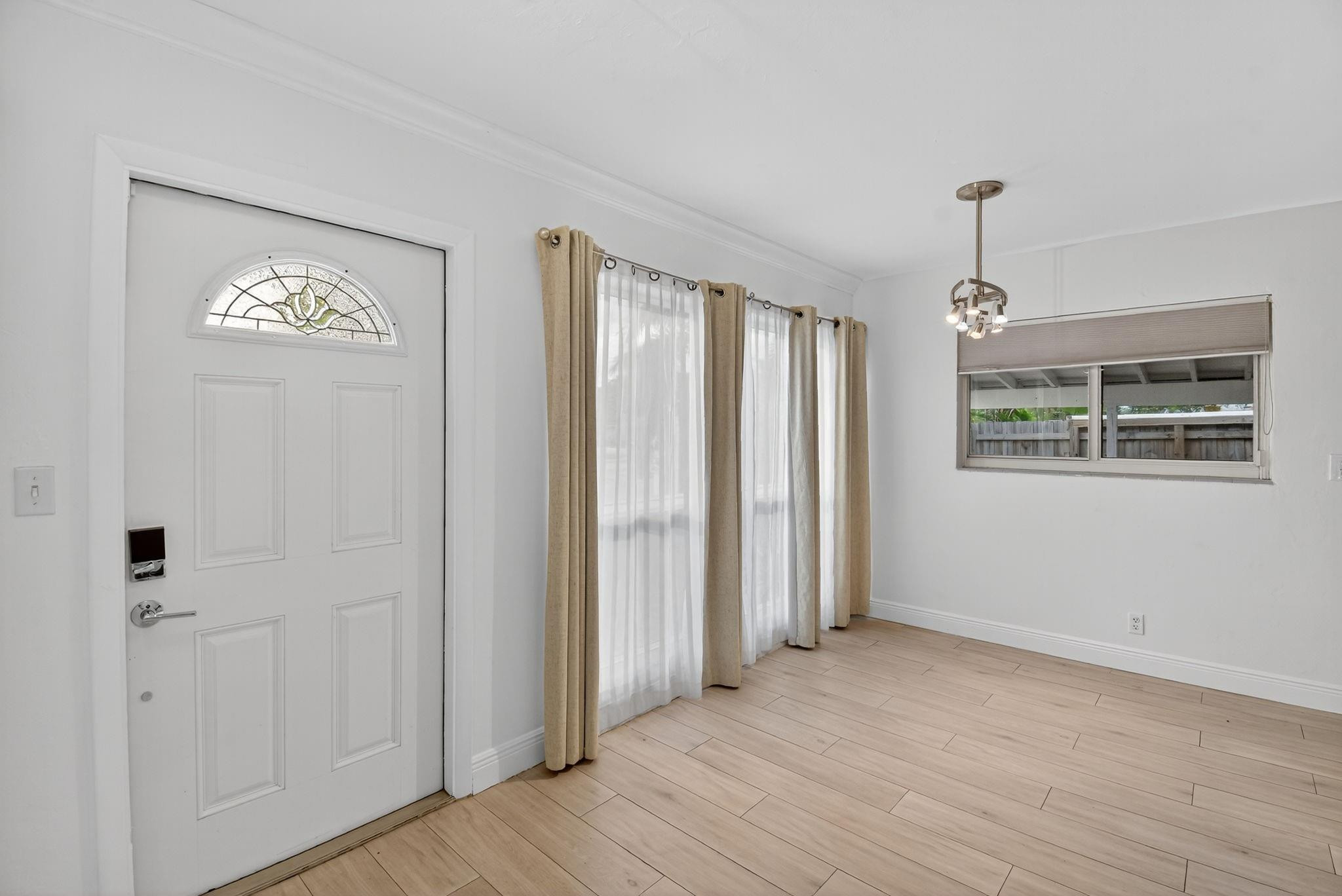 1606 NE 15th #1606, Fort Lauderdale FL 33305