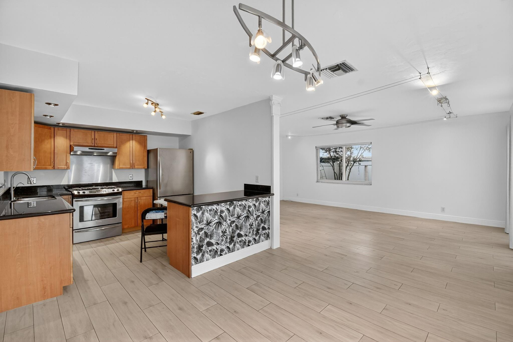 1606 NE 15th #1606, Fort Lauderdale FL 33305