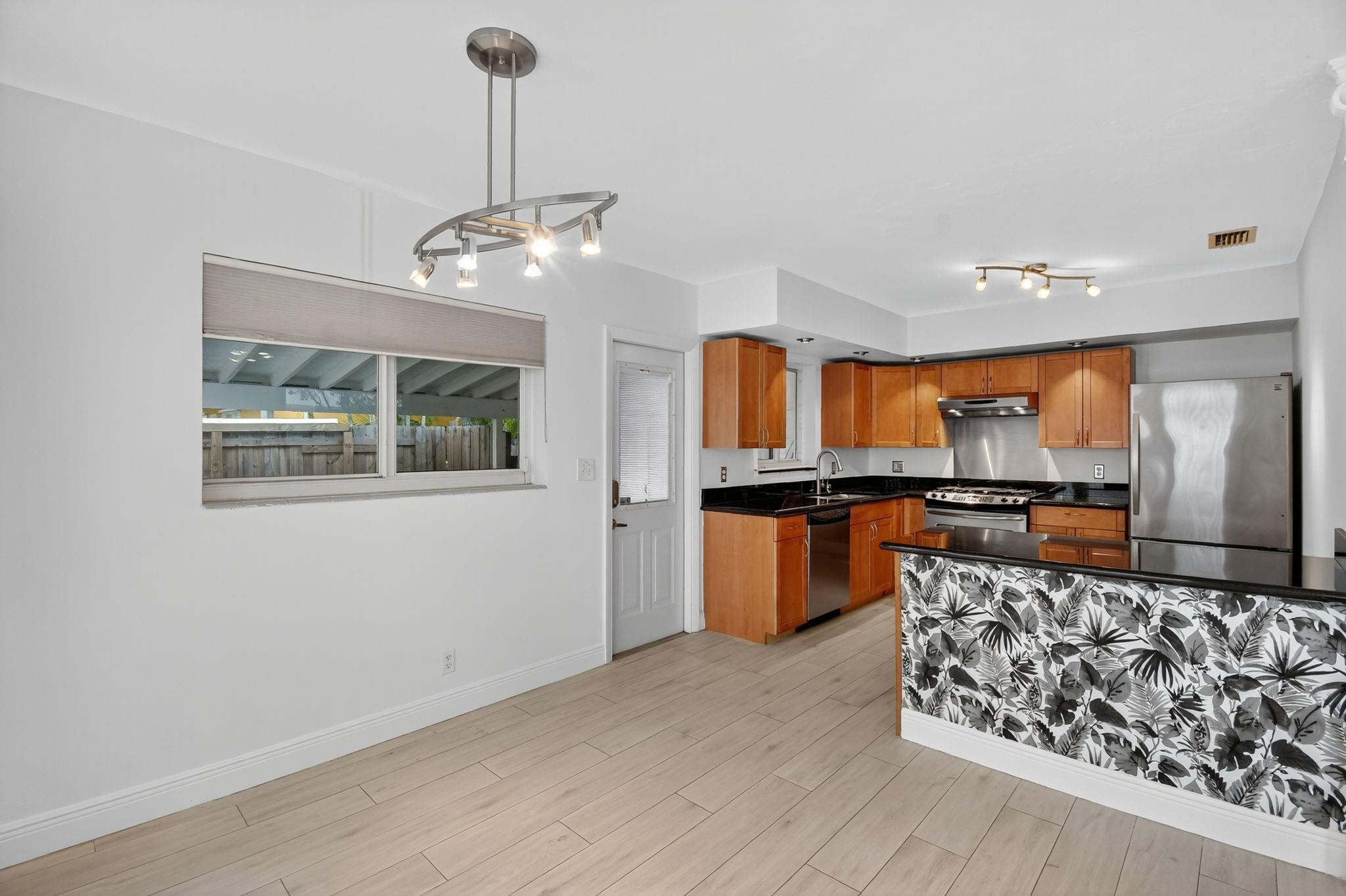 1606 NE 15th #1606, Fort Lauderdale FL 33305