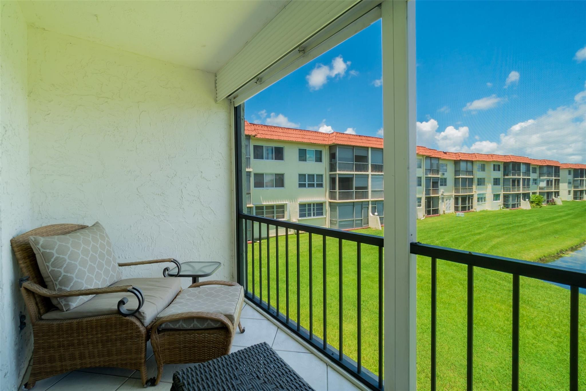 820 S Hollybrook #209, Pembroke Pines FL 33025