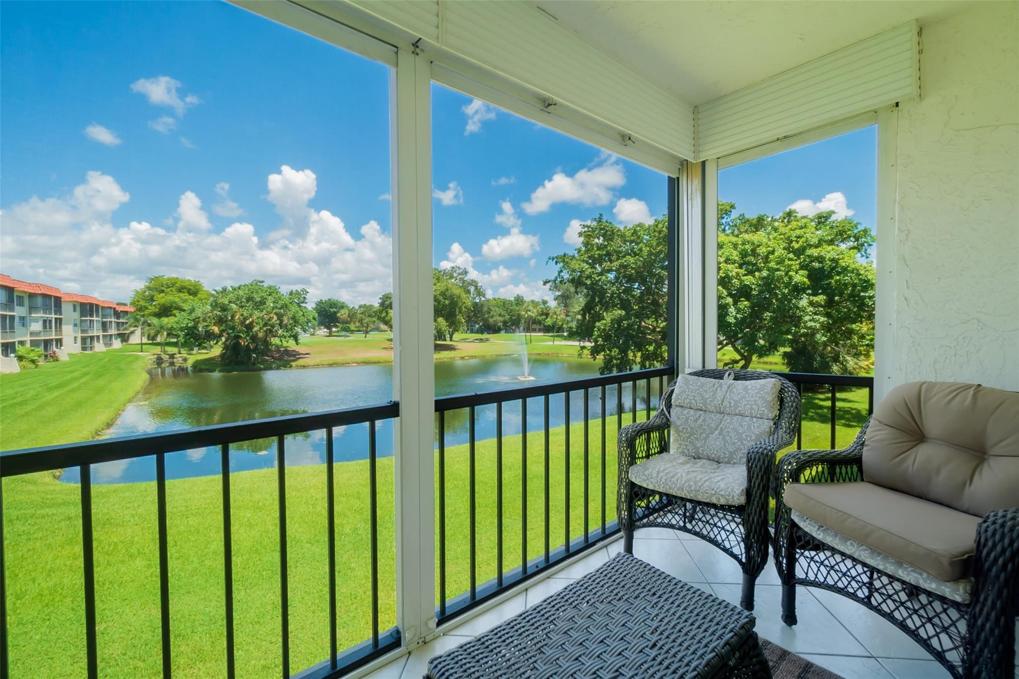 820 S Hollybrook #209, Pembroke Pines FL 33025