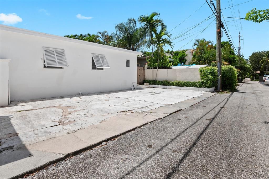 1315 SE 2nd #REAR EAST, Fort Lauderdale FL 33301