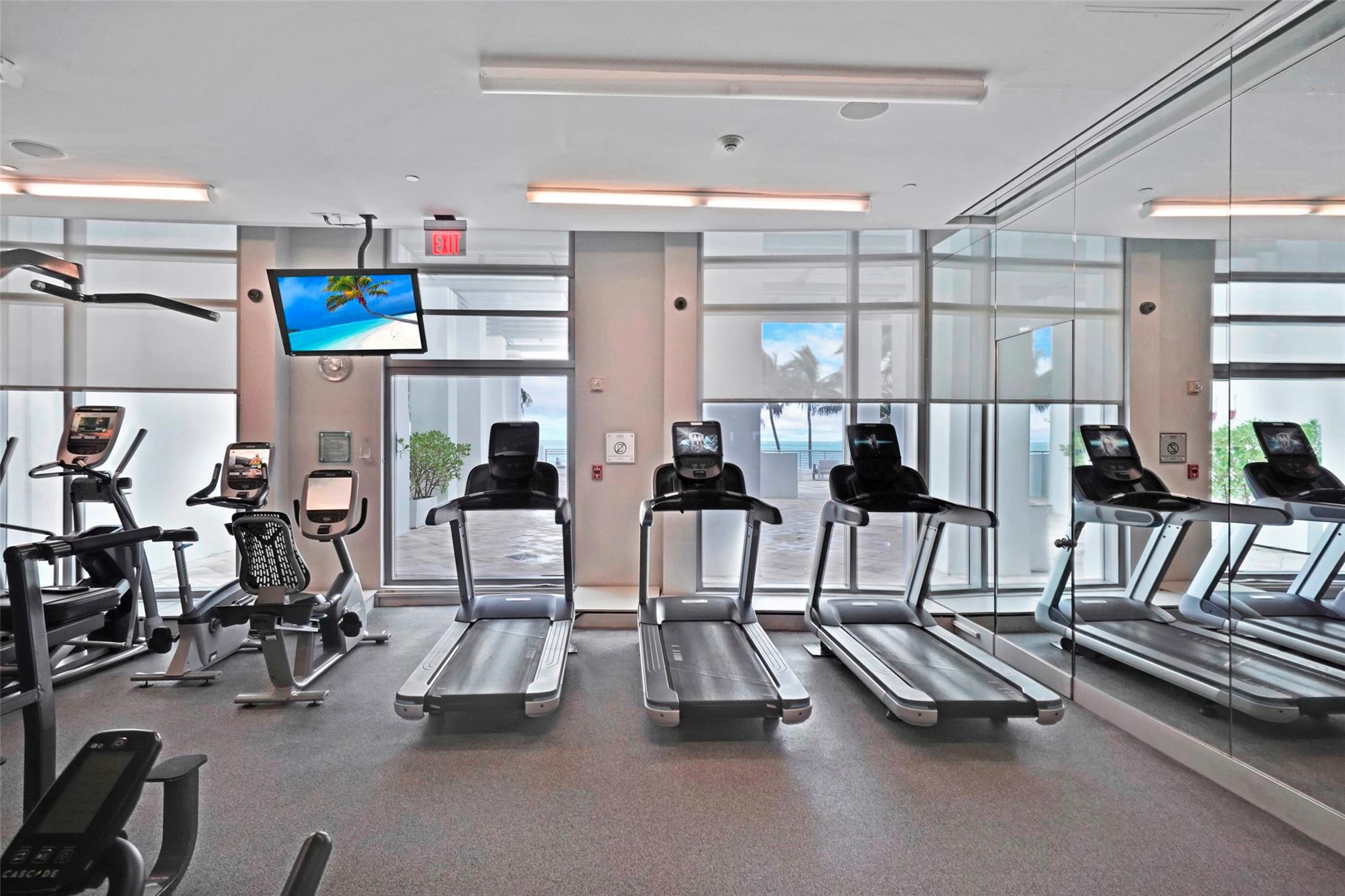3535 S Ocean #402, Hollywood FL 33019