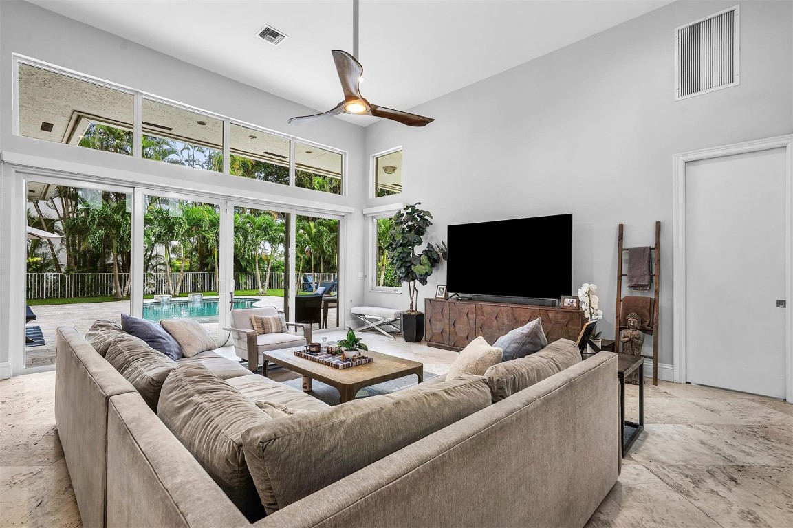 6599 NW 33rd, Boca Raton FL 33496