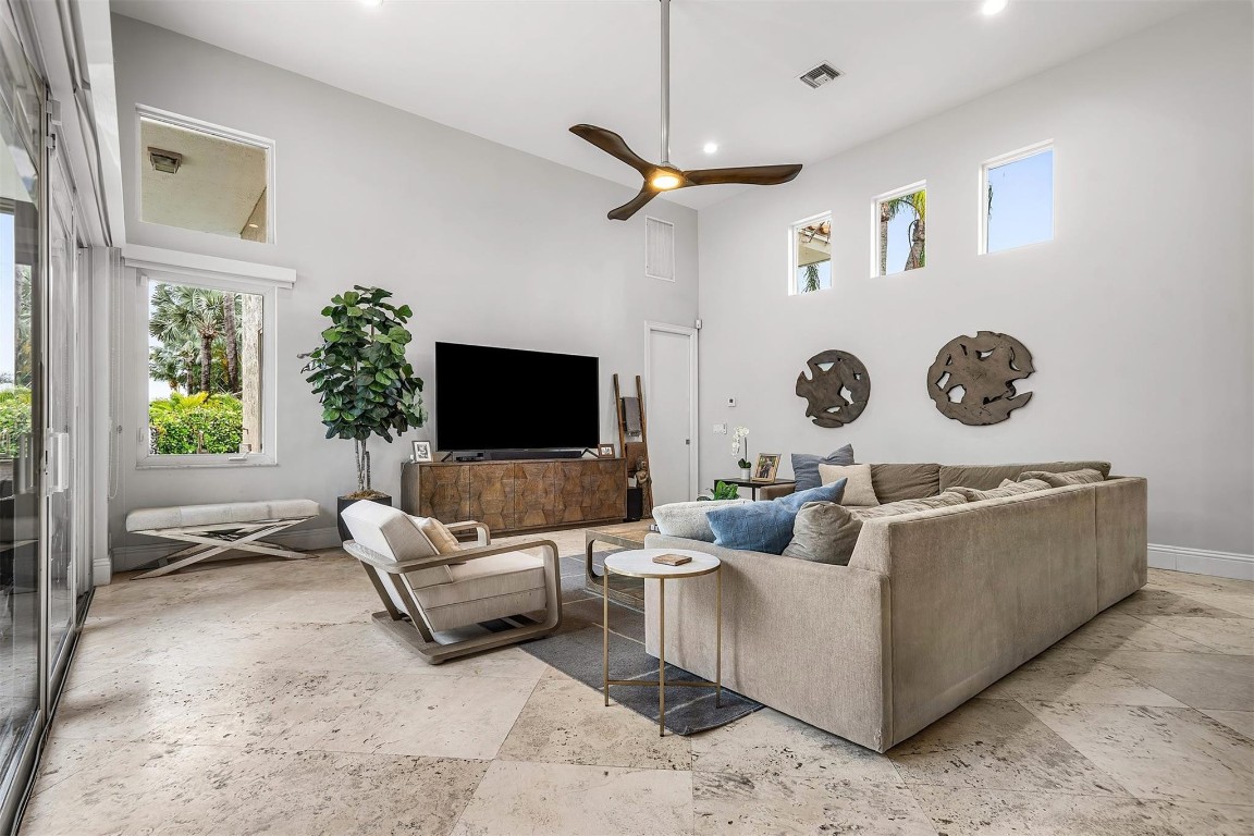 6599 NW 33rd, Boca Raton FL 33496