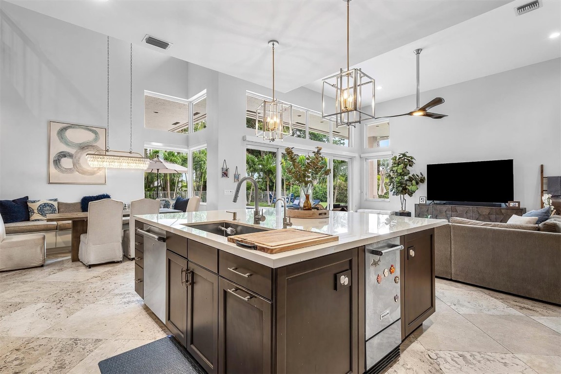 6599 NW 33rd, Boca Raton FL 33496