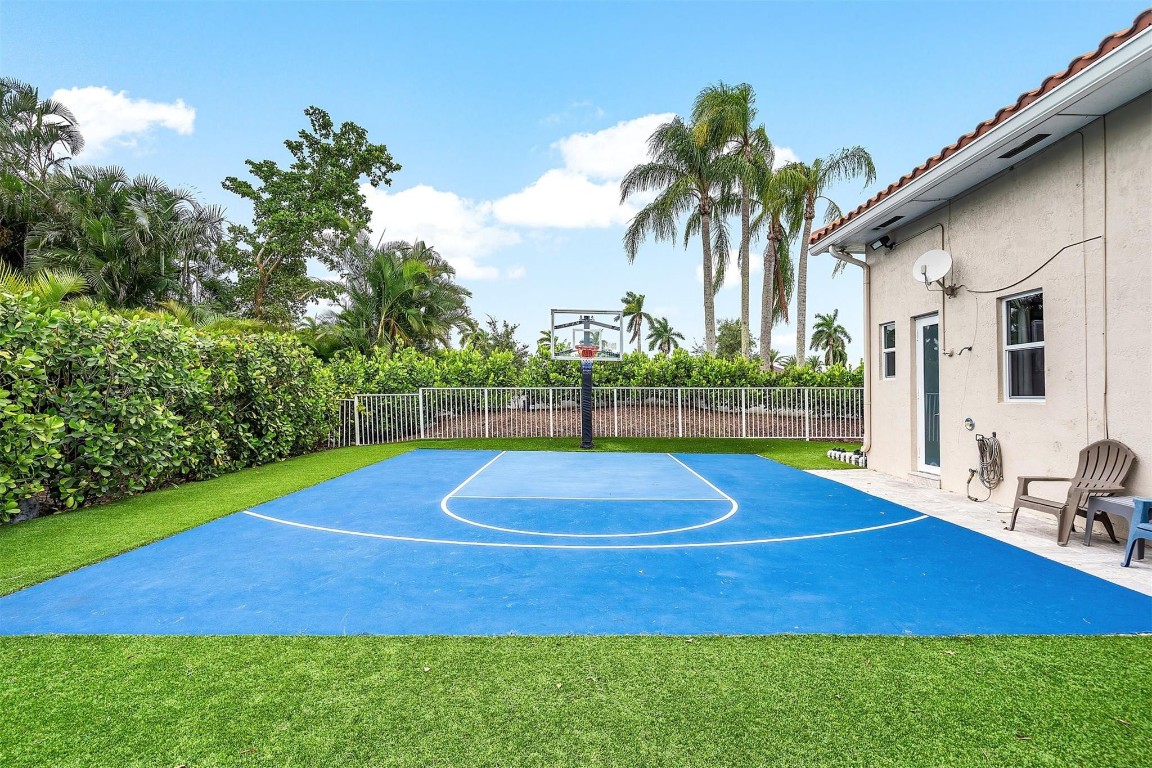 6599 NW 33rd, Boca Raton FL 33496