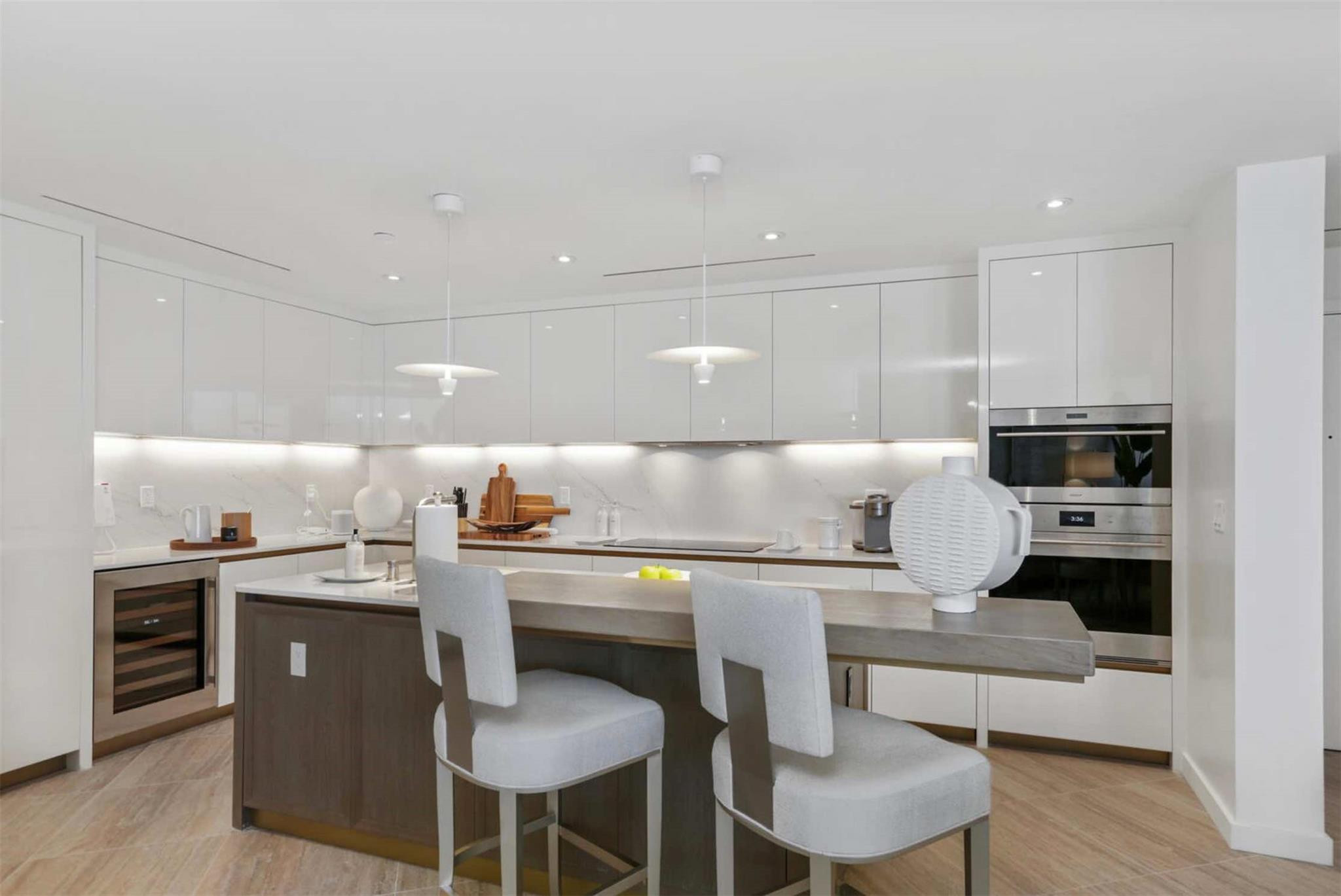 525 N Fort Lauderdale Beach #1103, Fort Lauderdale FL 33304