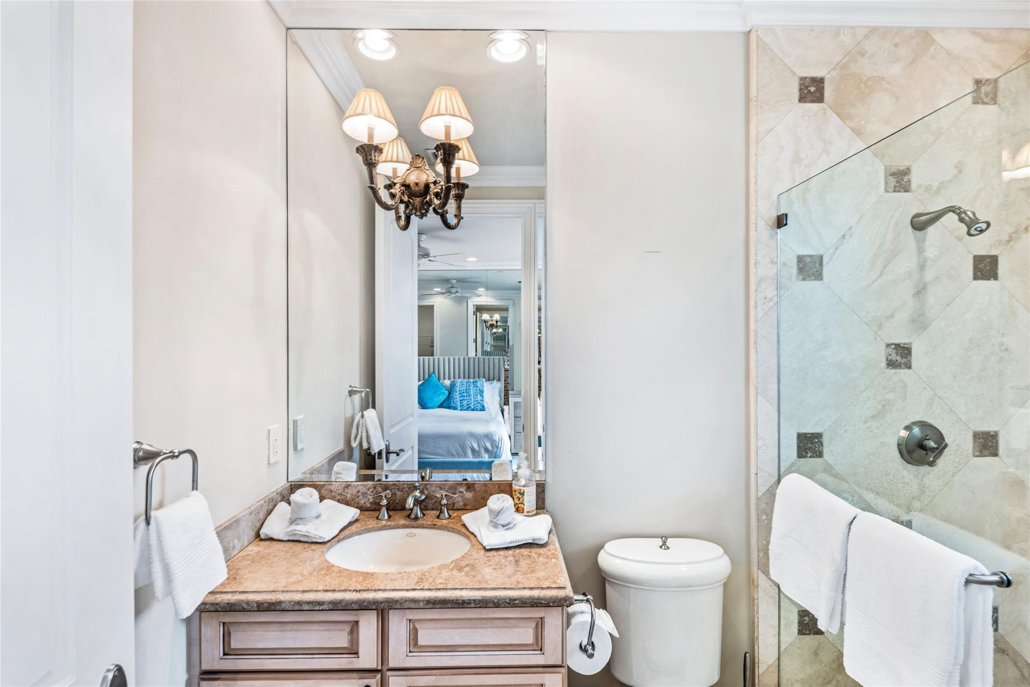 7 Pelican, Fort Lauderdale FL 33301