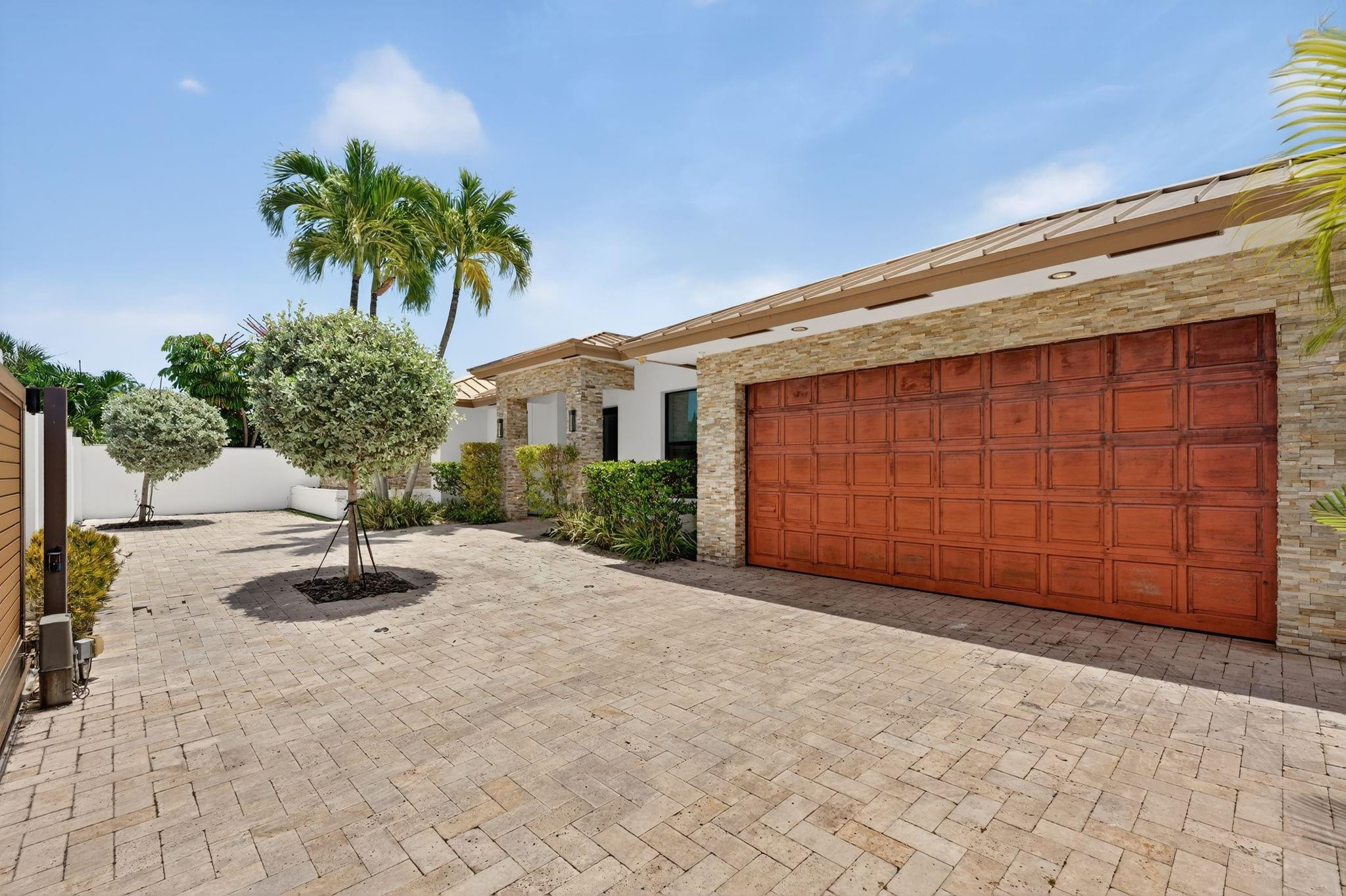 2460 NE 36th, Fort Lauderdale FL 33308