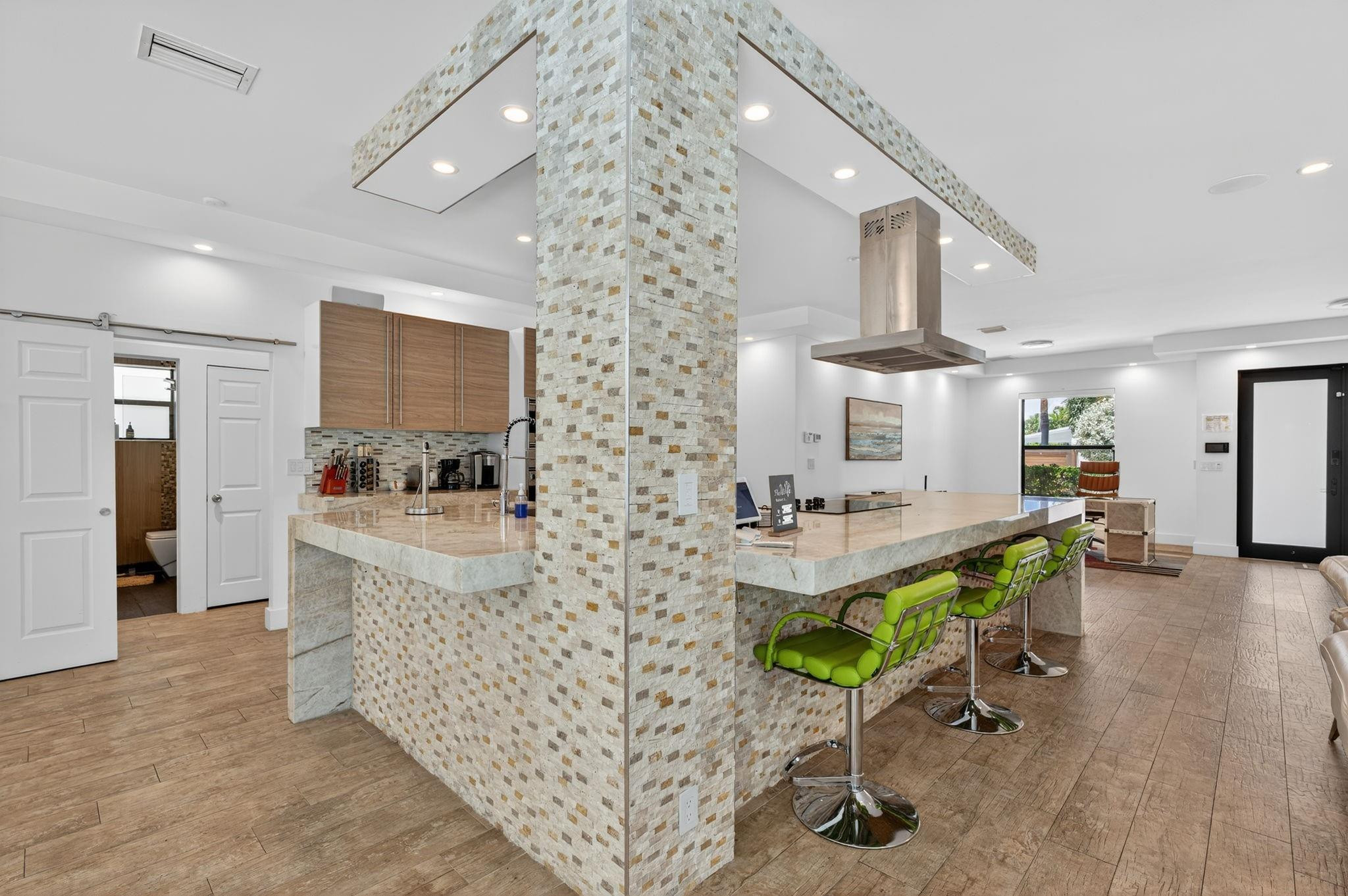 2460 NE 36th, Fort Lauderdale FL 33308