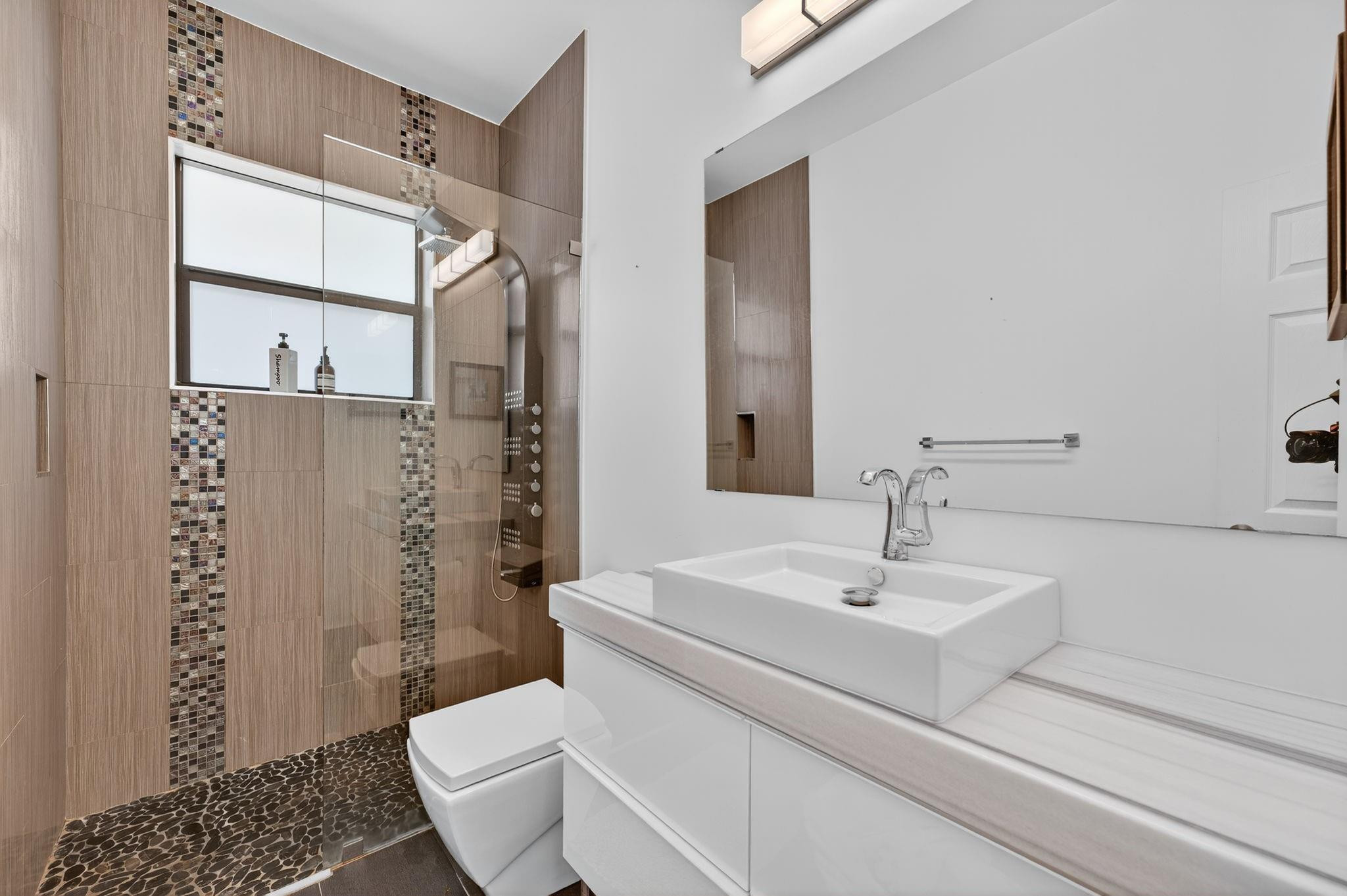 2460 NE 36th, Fort Lauderdale FL 33308