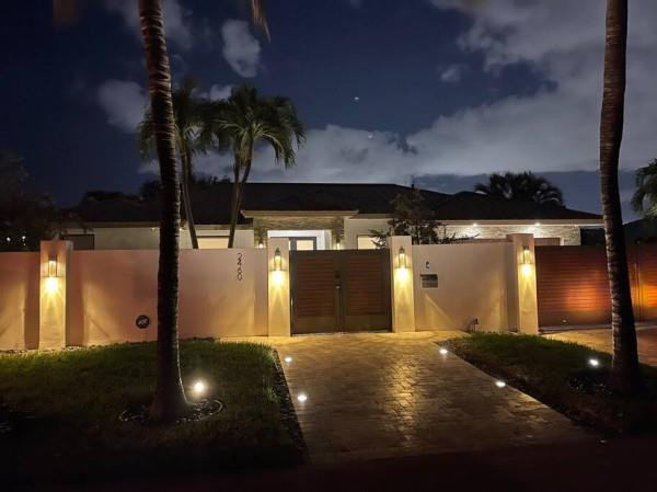 2460 NE 36th, Fort Lauderdale FL 33308